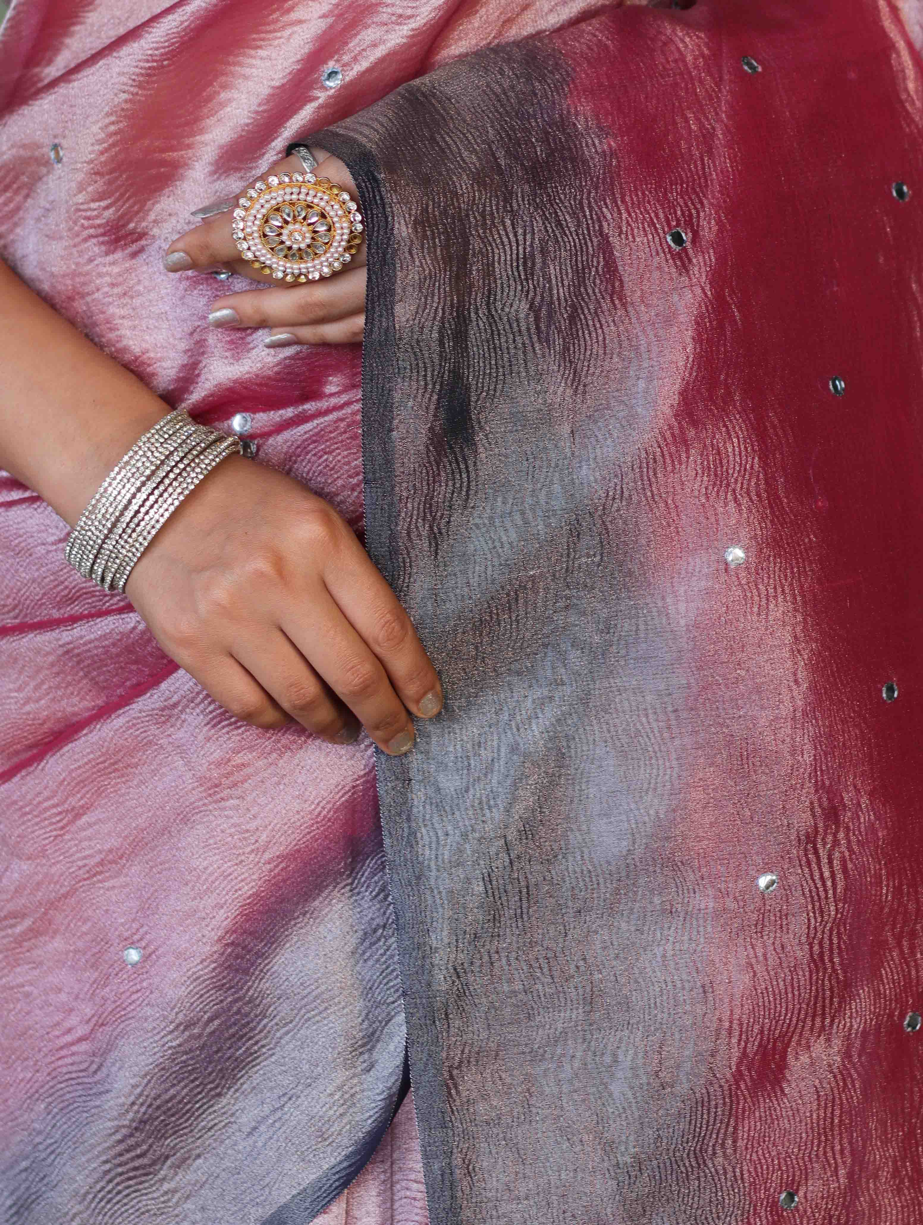 Banarasee Handwoven Crushed Tissue Saree With Mirror Work & Contrast Border-Onion Pink