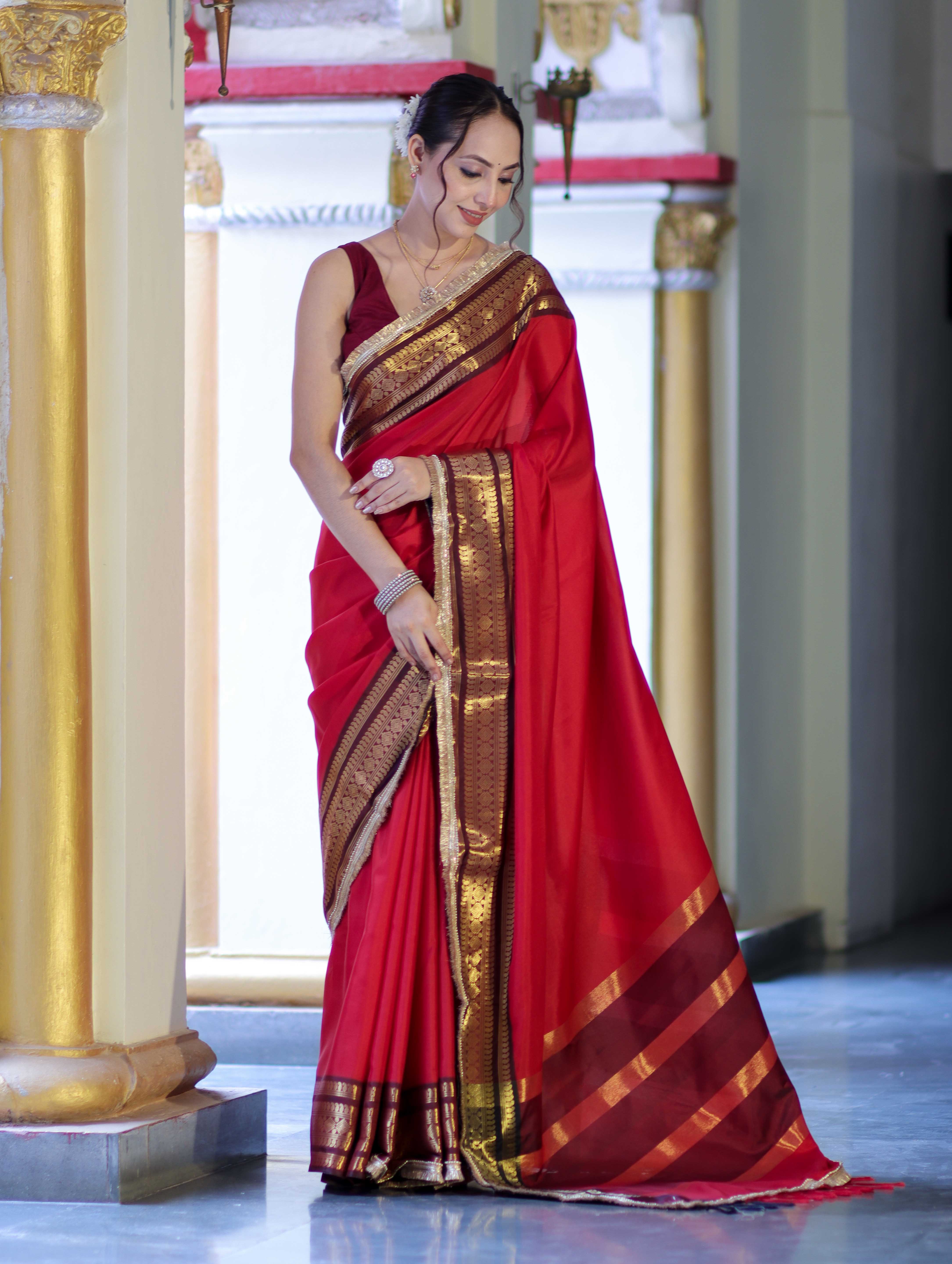 Banarasee Handloom Semi Silk Plain Saree With Contrast Border & Lace-Red