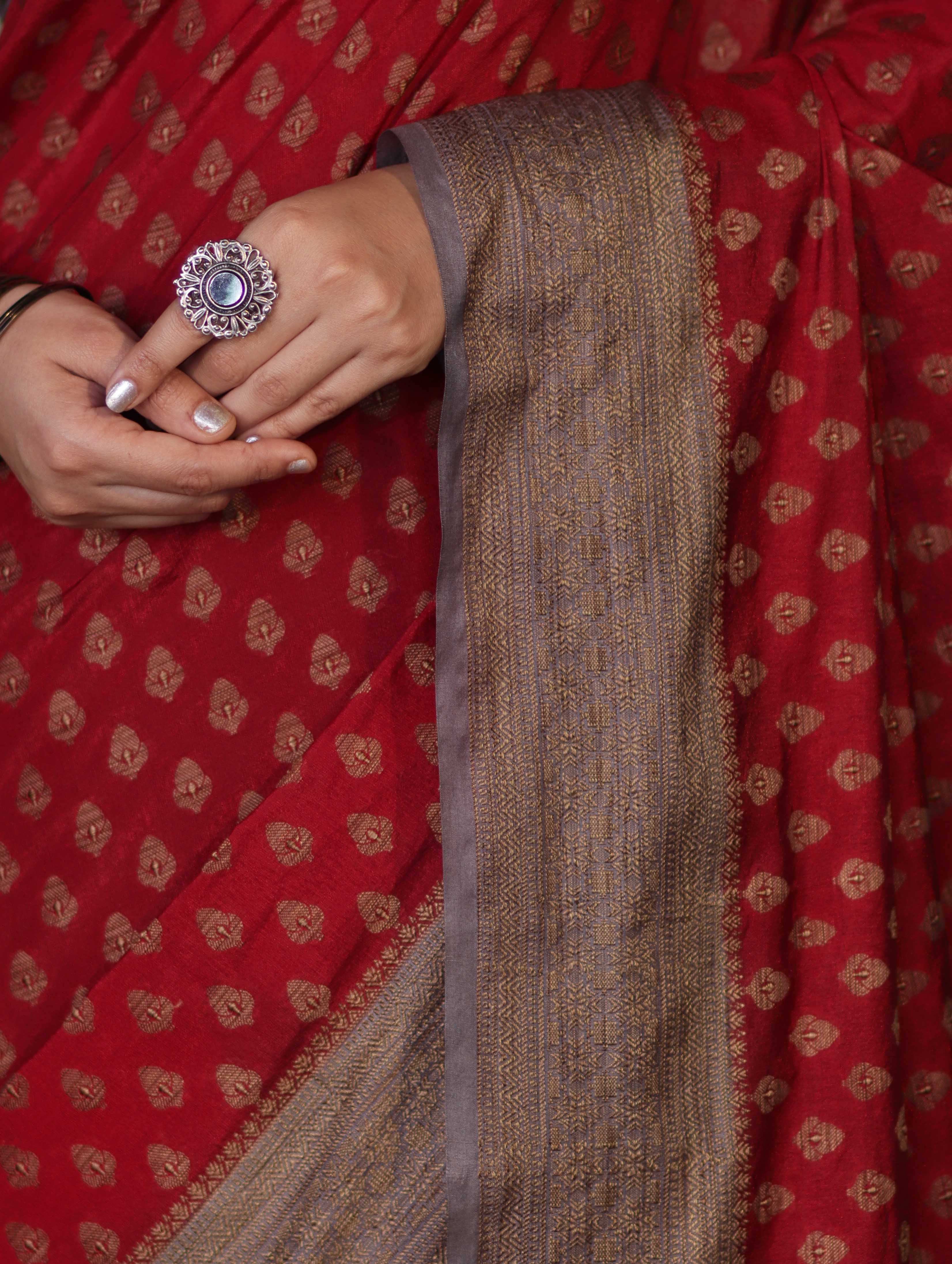 Banarasee Handloom Soft Cotton Saree With Resham Work & Contrast Border-Maroon & Grey