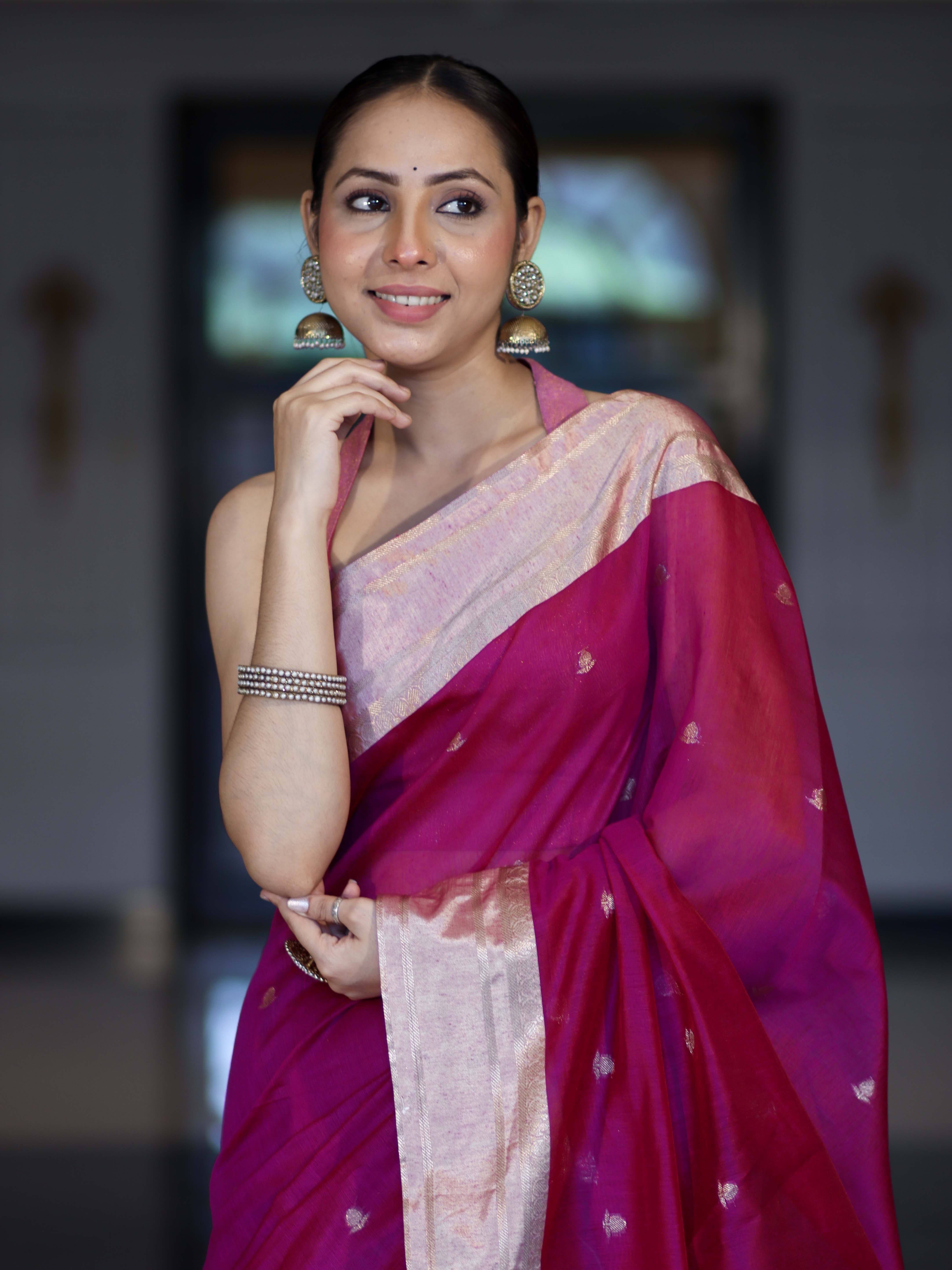 Banarasee Handloom Cotton Silk Saree With Zari Buti & Contrast Border-Magenta