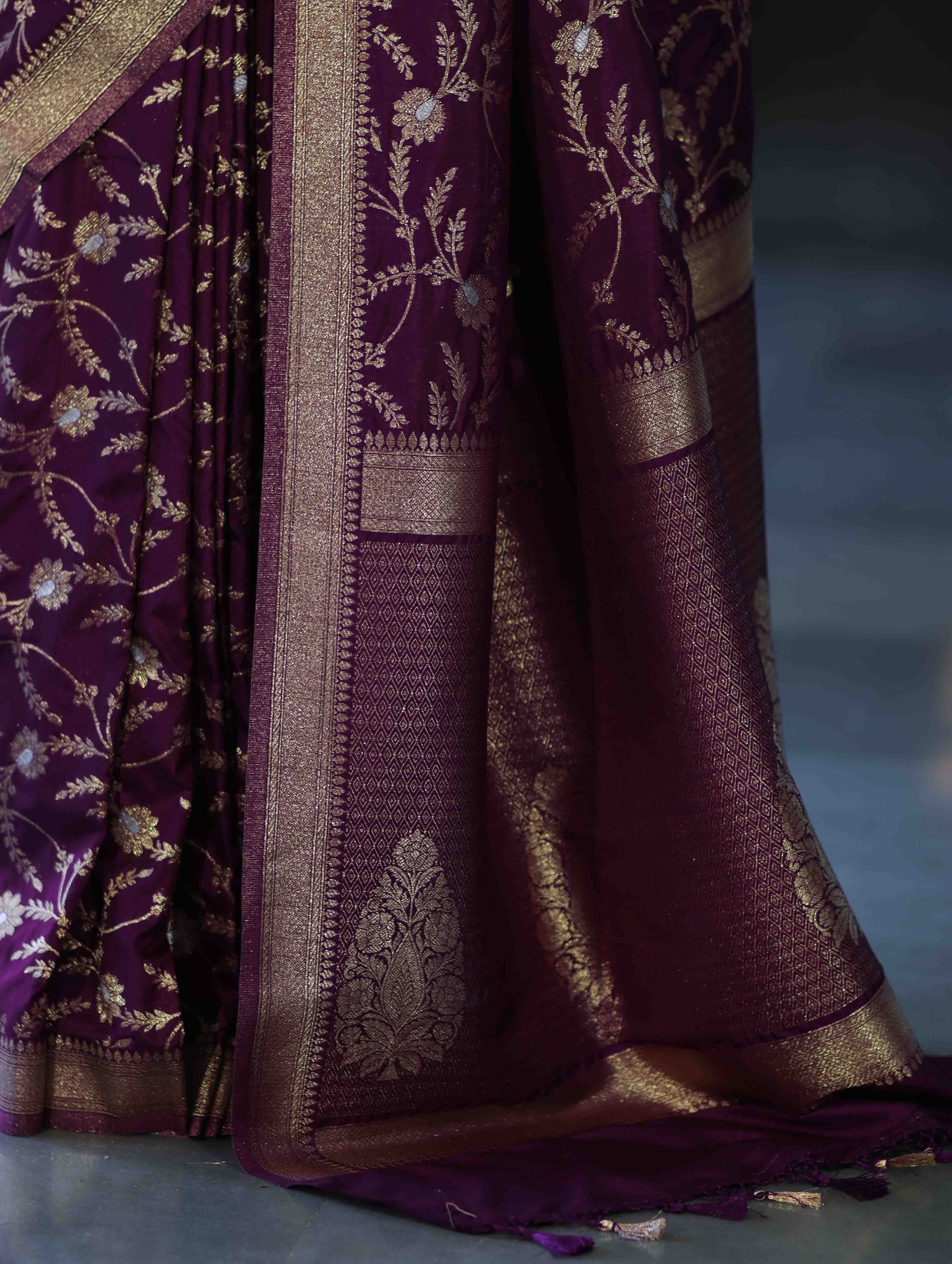 Banarasee Handloom Semi Silk Saree With Sona Rupa Zari Work & Border-Wine