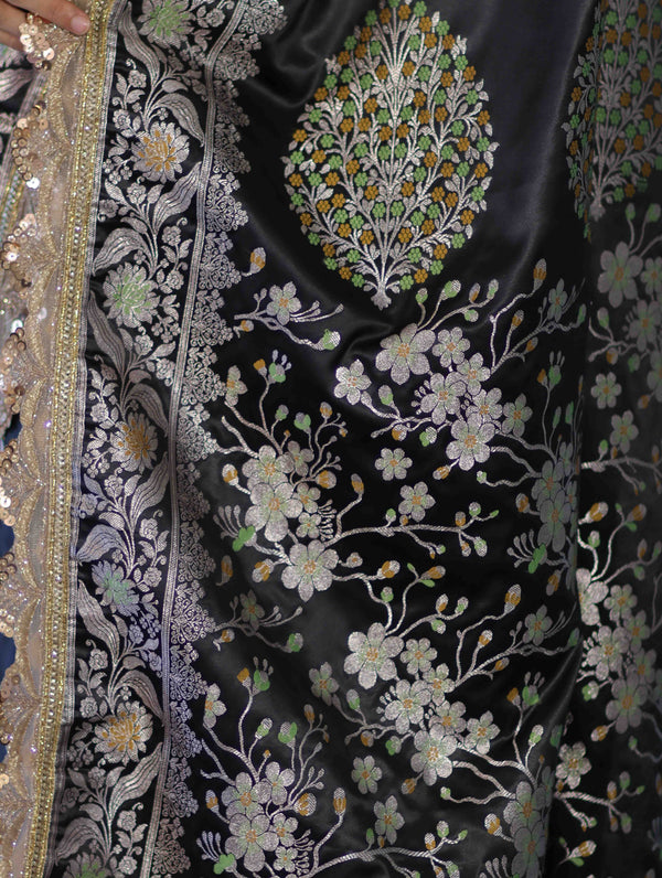 Banarasee Handloom Mashru Silk Saree With Sona Rupa Zari Work Border & Lace-Black
