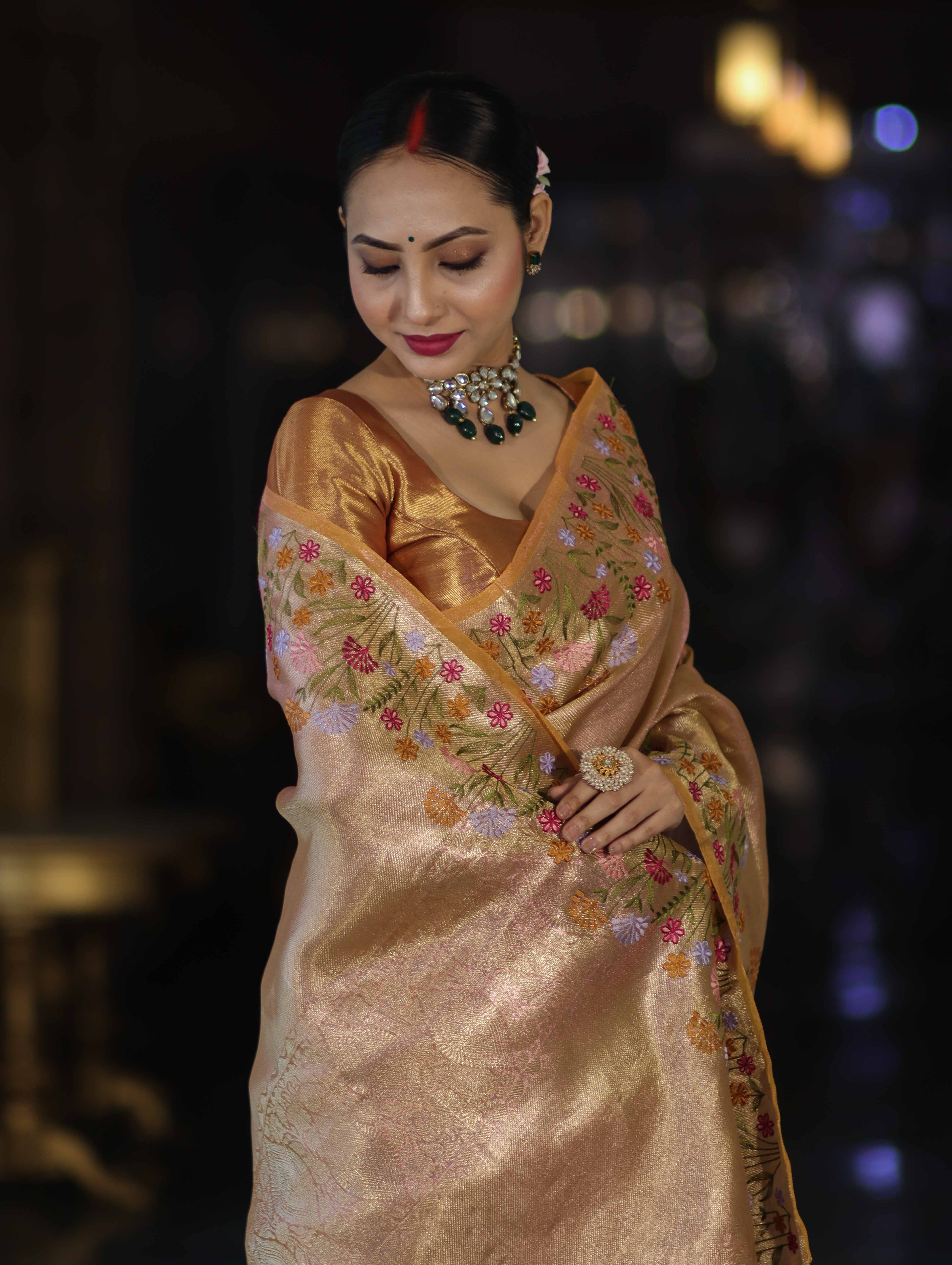 Banarasee Handwoven Tissue Saree With Thread Embroidered Border-Yellow (Gold Tone)