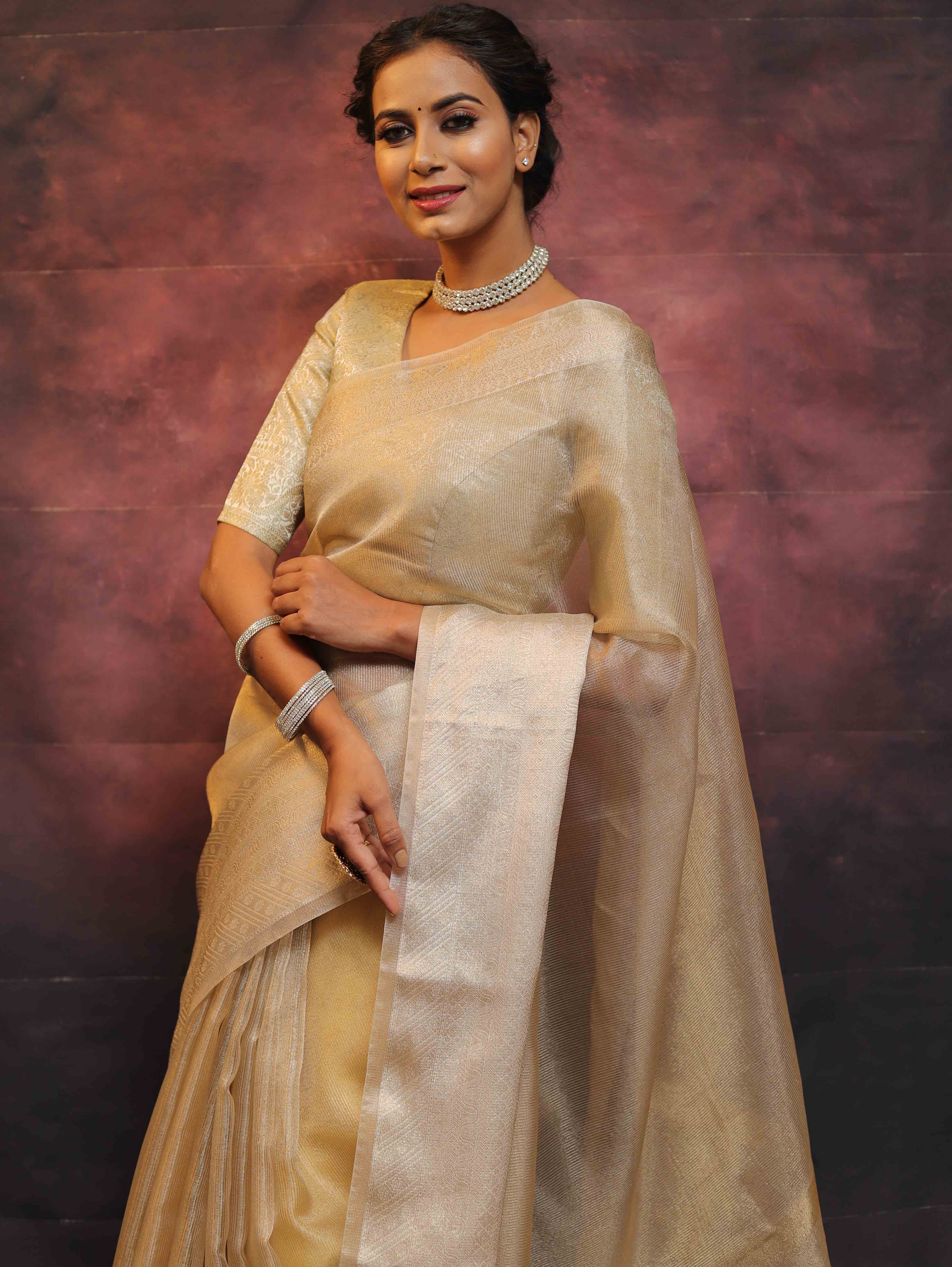 Banarasee Contrast Border Tissue Saree-Gold