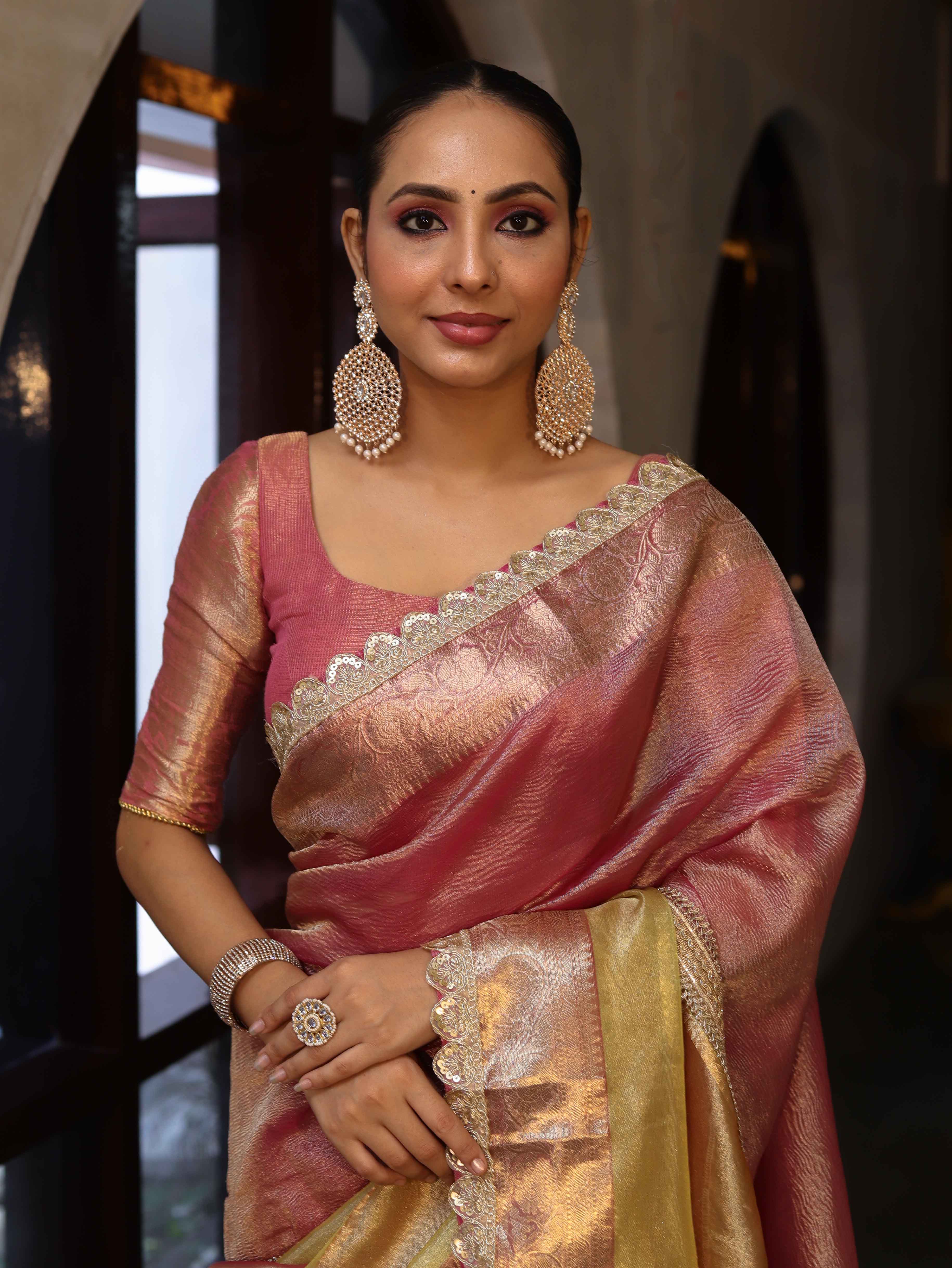 Banarasee Handwoven Crushed Tissue Saree With Zari Border & Lace-Multicolor