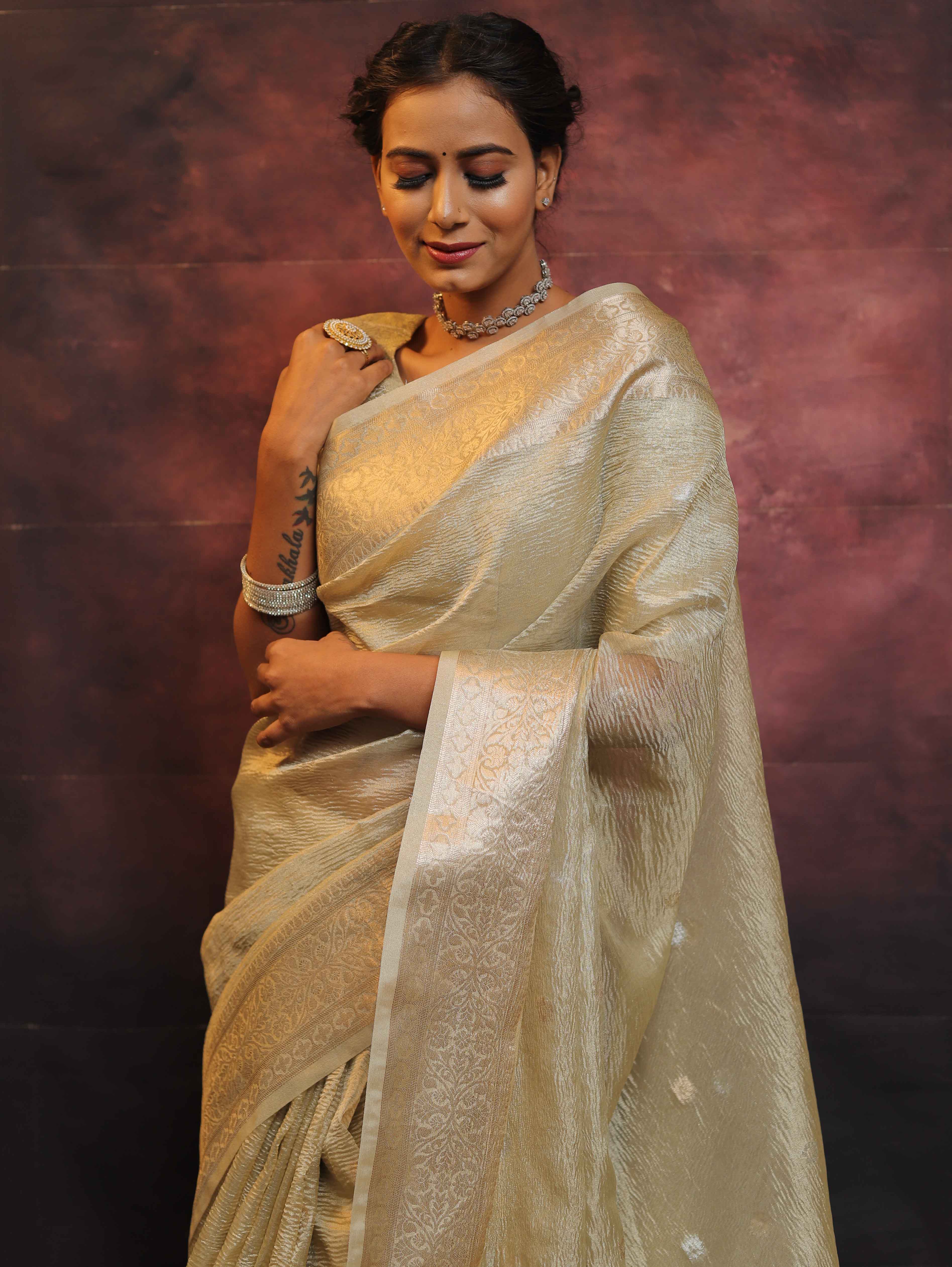 Banarasee Handwoven Silver Buta Crushed Tissue Zari Border Saree-Silver