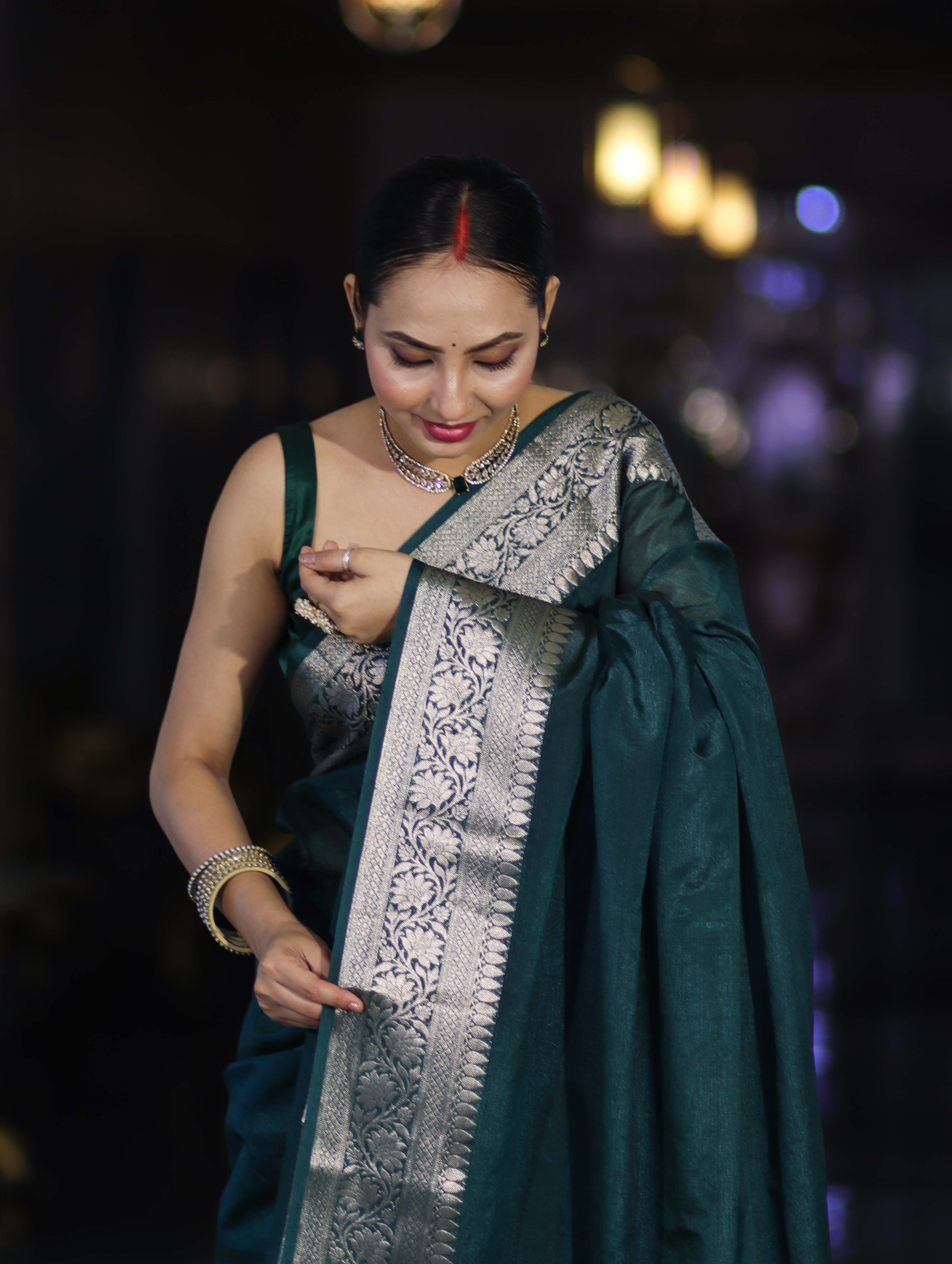 Banarasee Handwoven Plain Semi Silk Saree With Zari Border-Deep Green