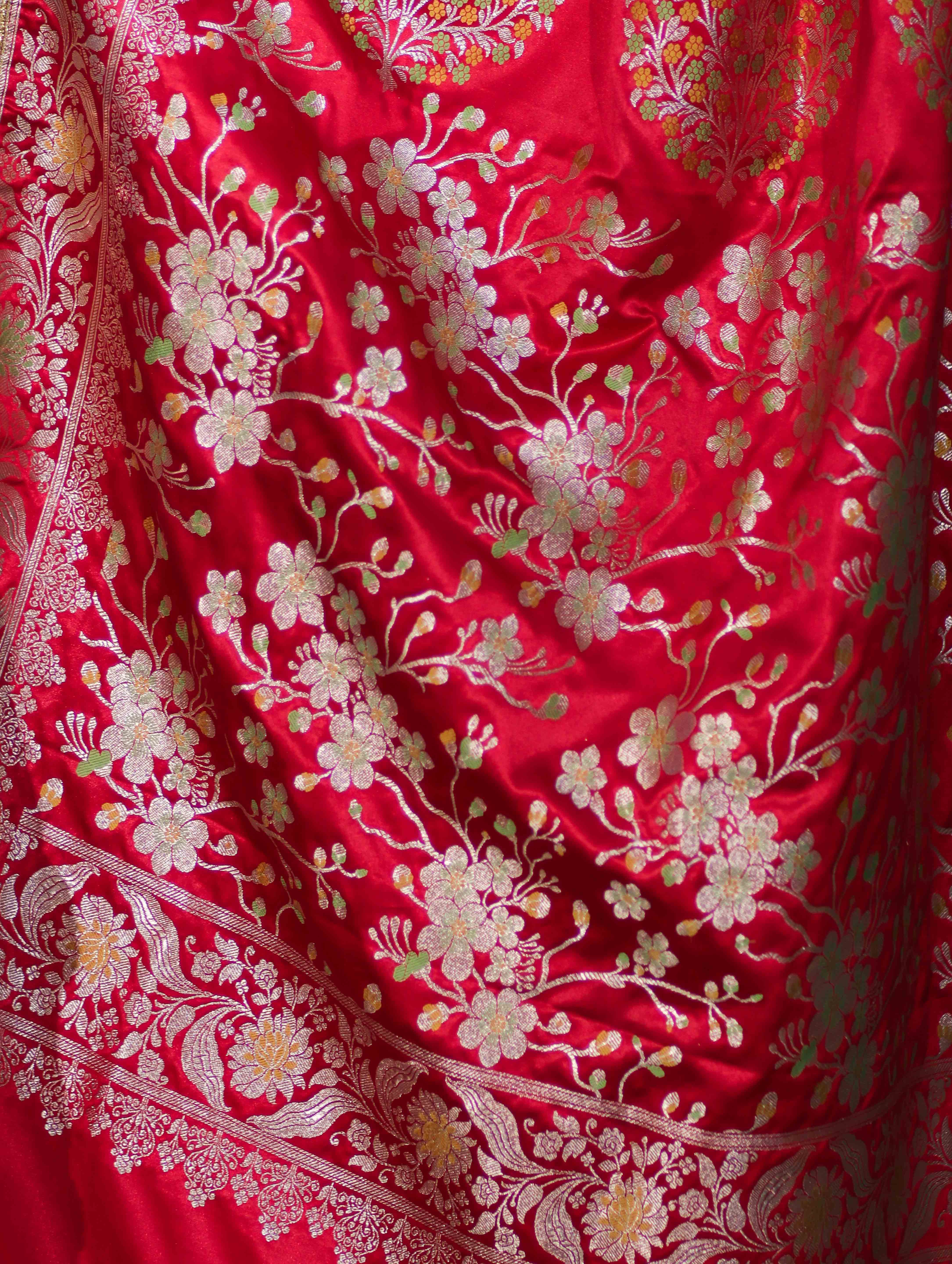 Banarasee Handloom Mashru Silk Saree With Sona Rupa Zari Work Border & Lace-Cherry Red