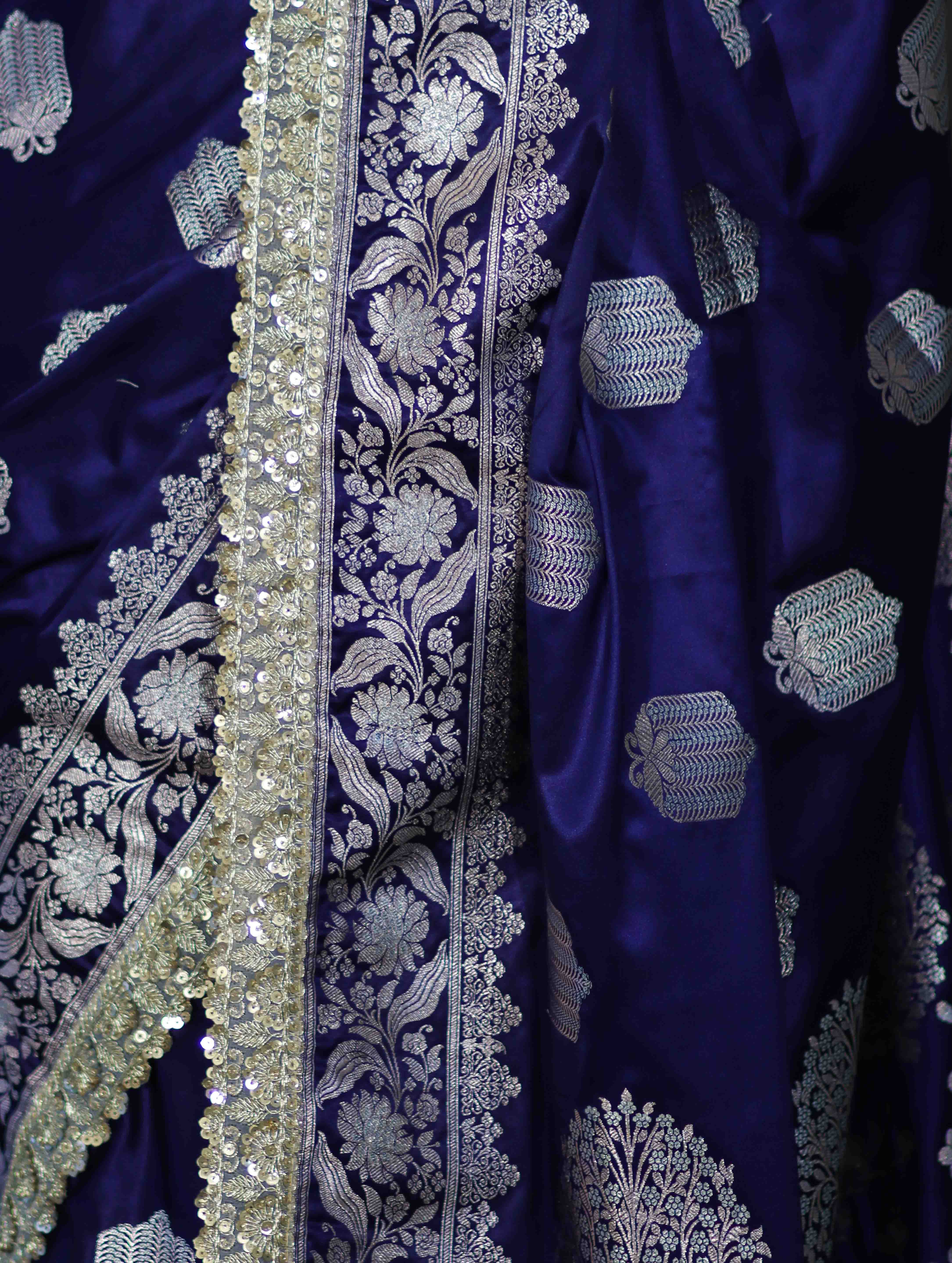 Banarasee Handloom Mashru Silk Saree With Sona Rupa Zari Work Border & Lace-Navy Blue