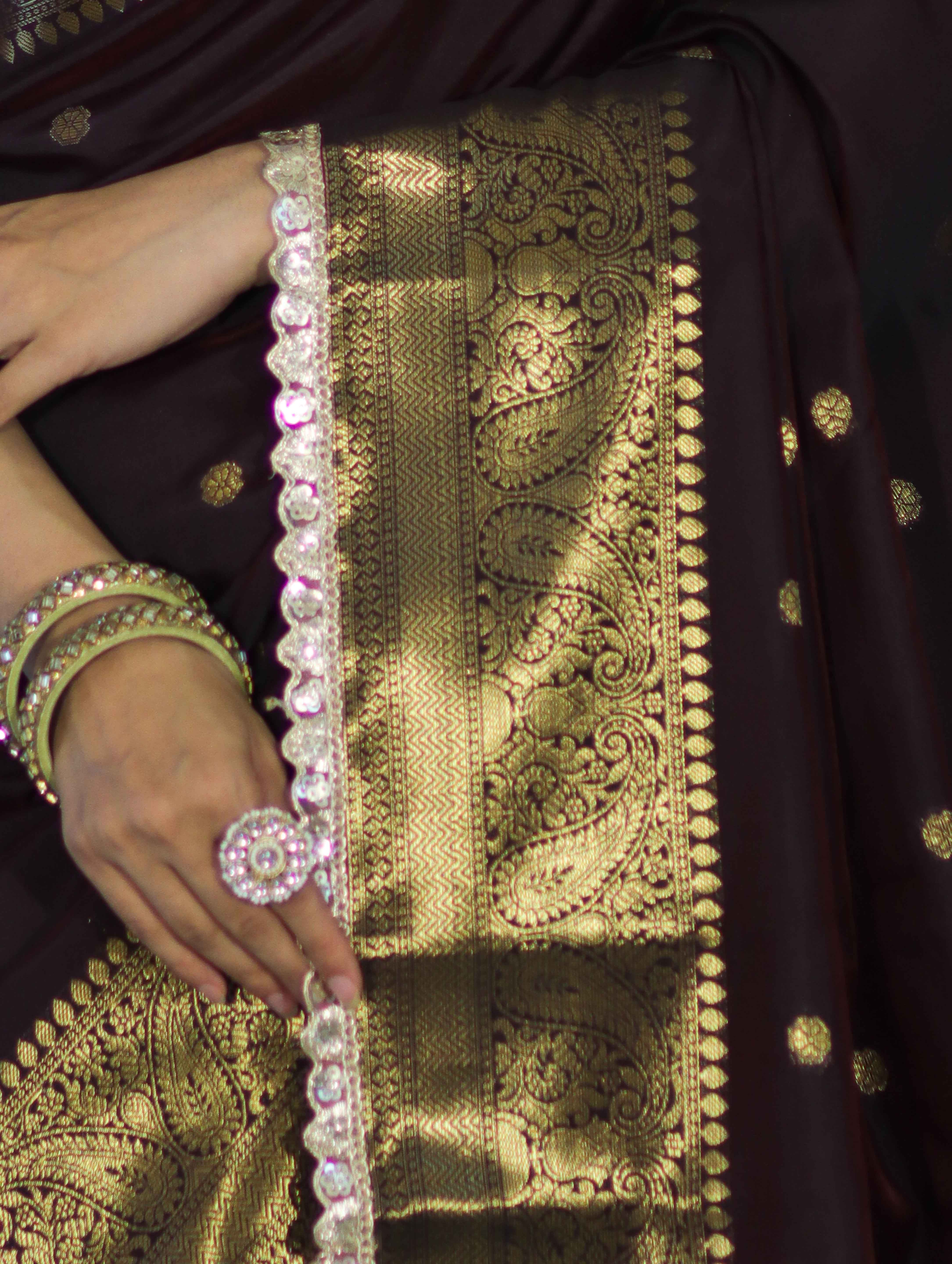 Banarasee Handloom Semi Silk Saree With Buti Design Zari Border & Lace-Brown (Maroon Tone)