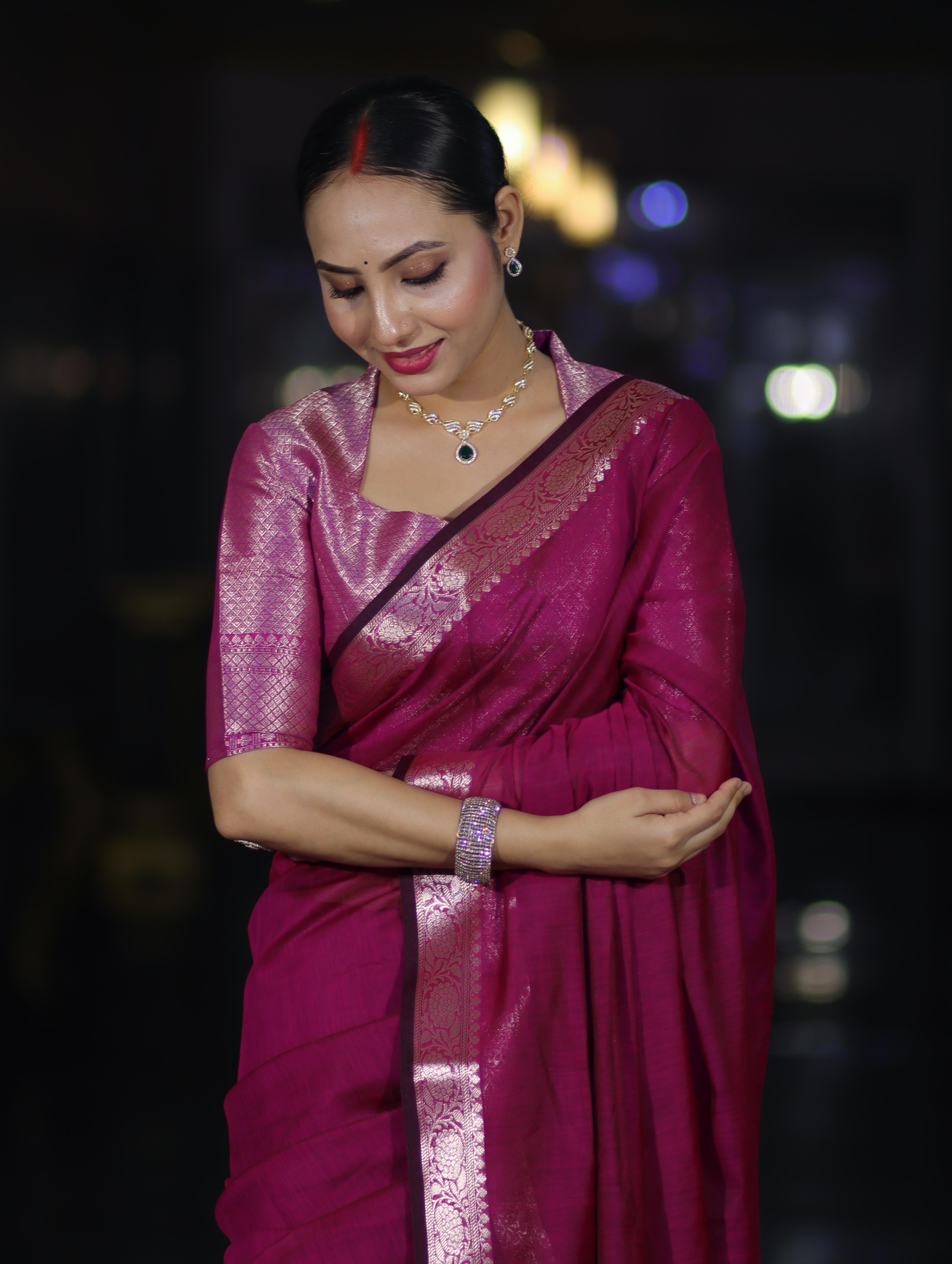 Banarasee Cotton Silk Plain Saree With Floral Zari Border-Magenta