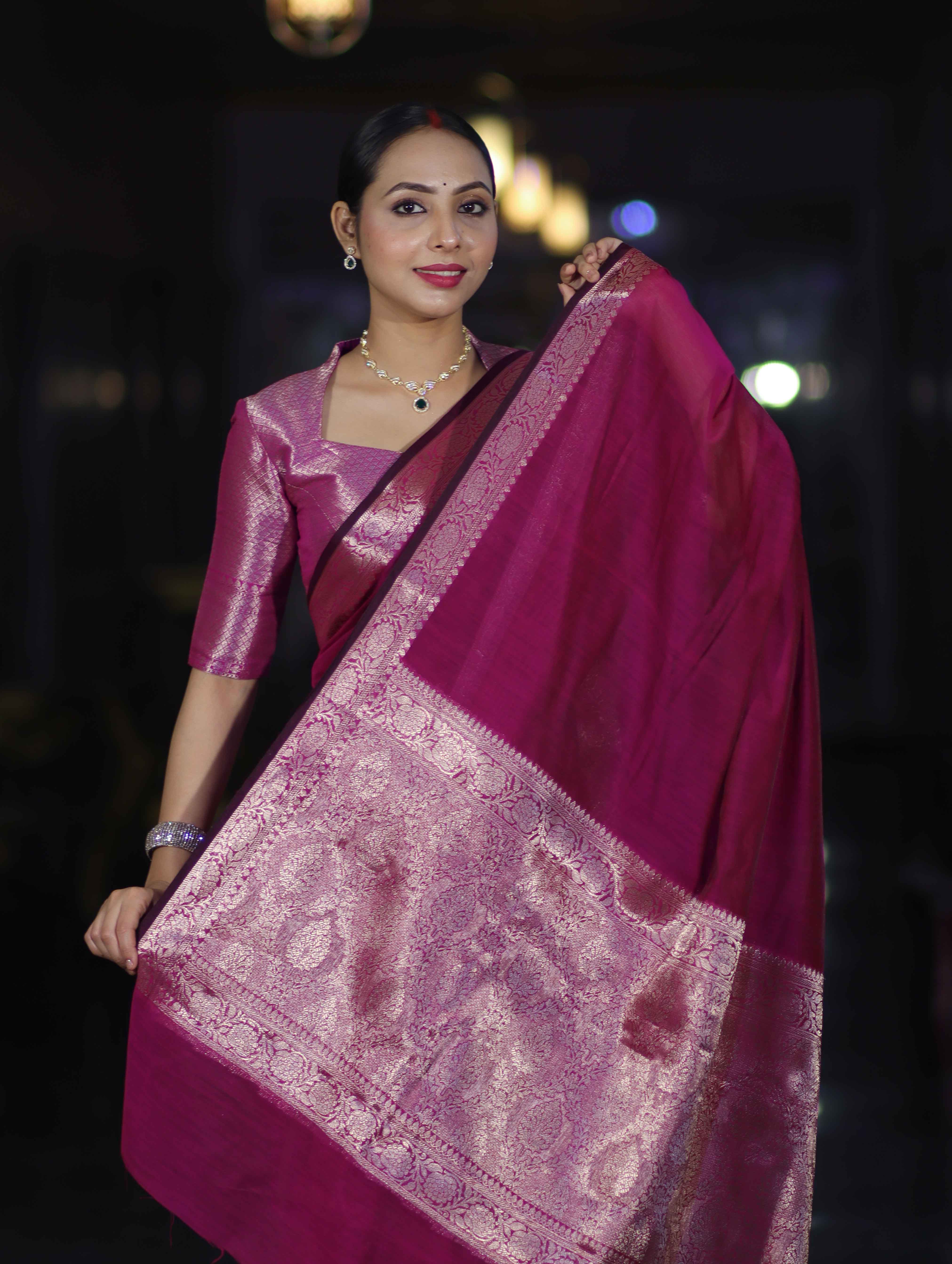 Banarasee Cotton Silk Plain Saree With Floral Zari Border-Magenta