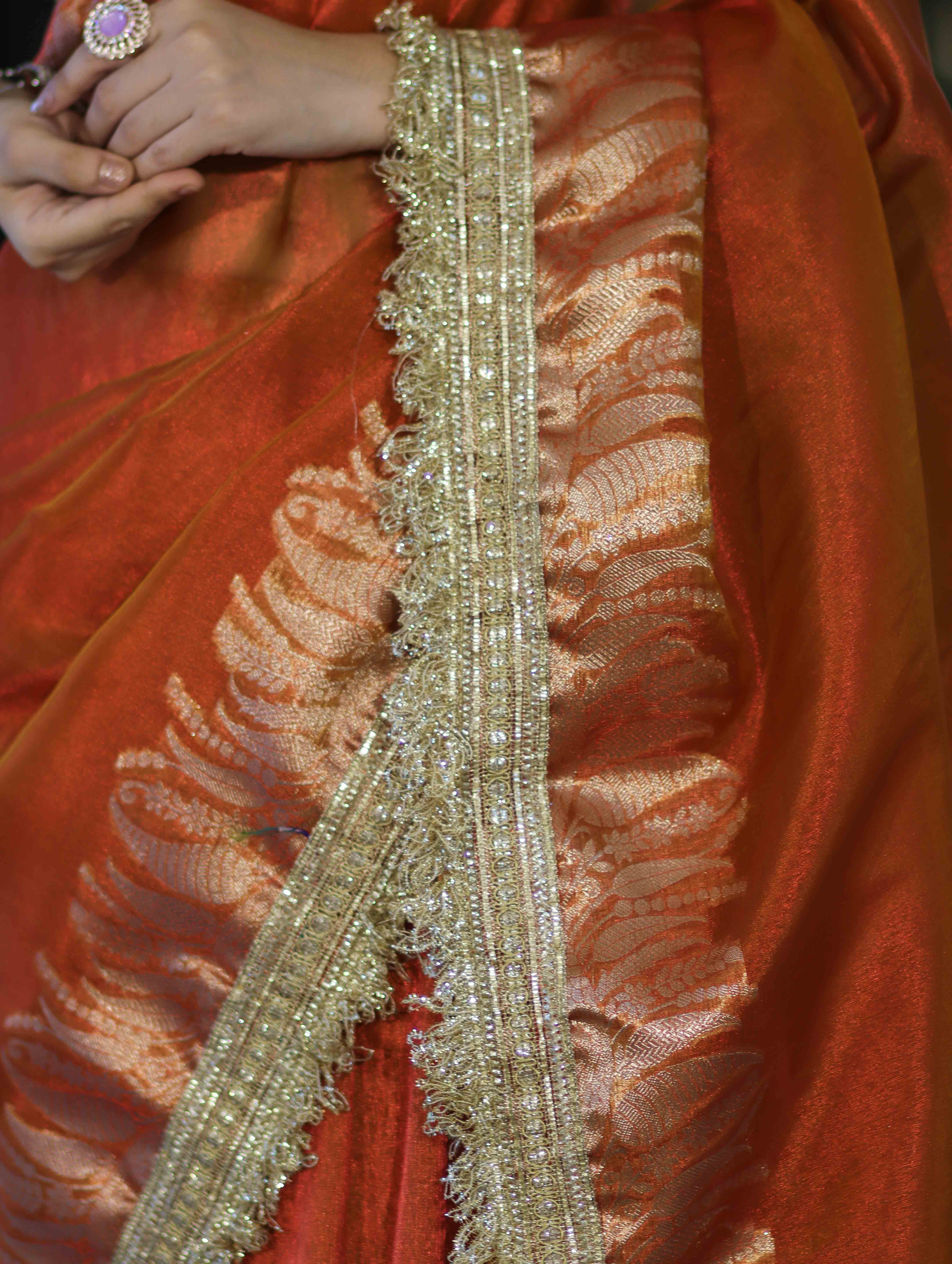 Banarasee Handloom Plain Tissue Saree With Zari Border & Lace-Rust