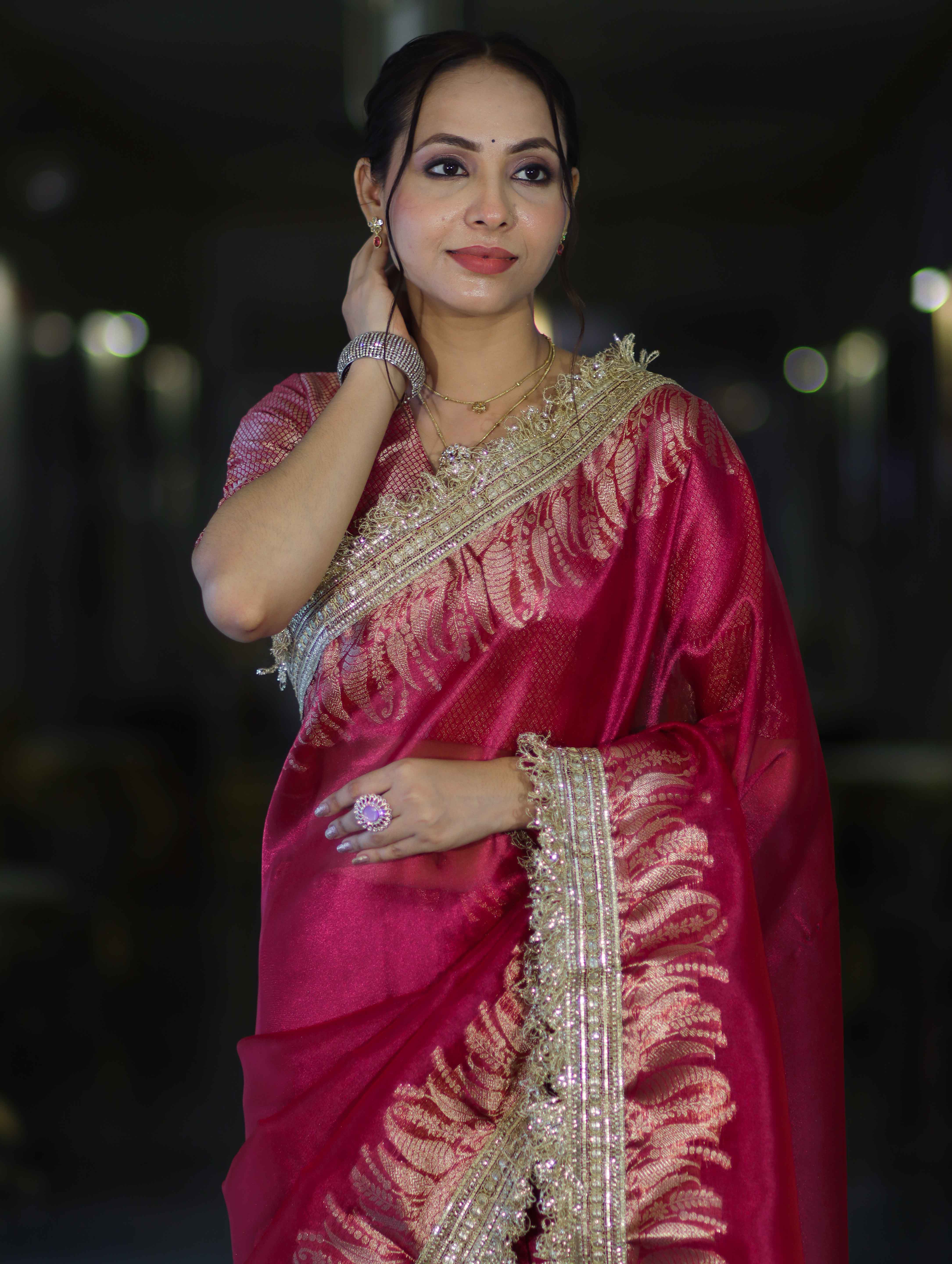 Banarasee Handloom Plain Tissue Saree With Zari Border & Lace-Magenta