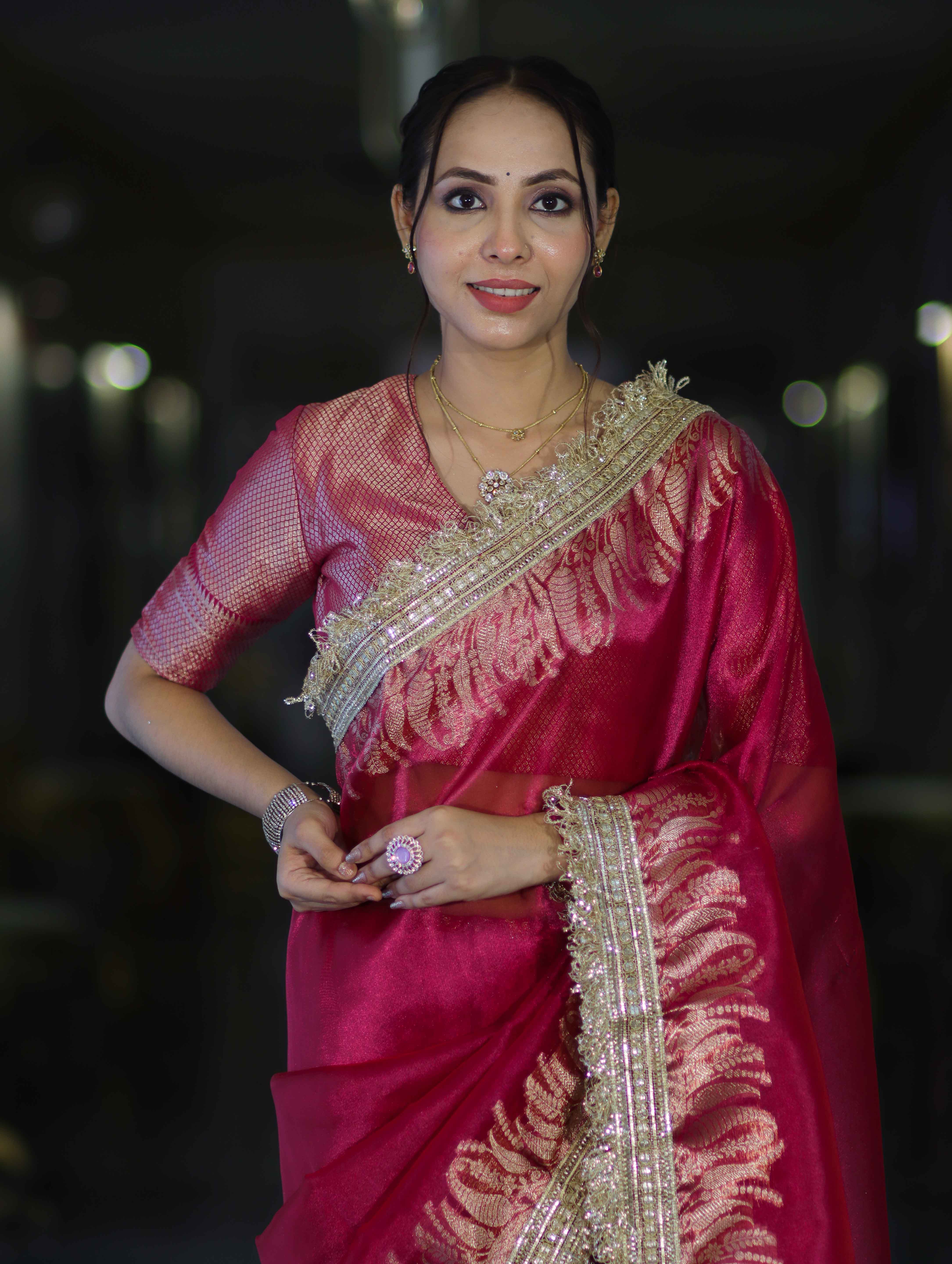 Banarasee Handloom Plain Tissue Saree With Zari Border & Lace-Magenta