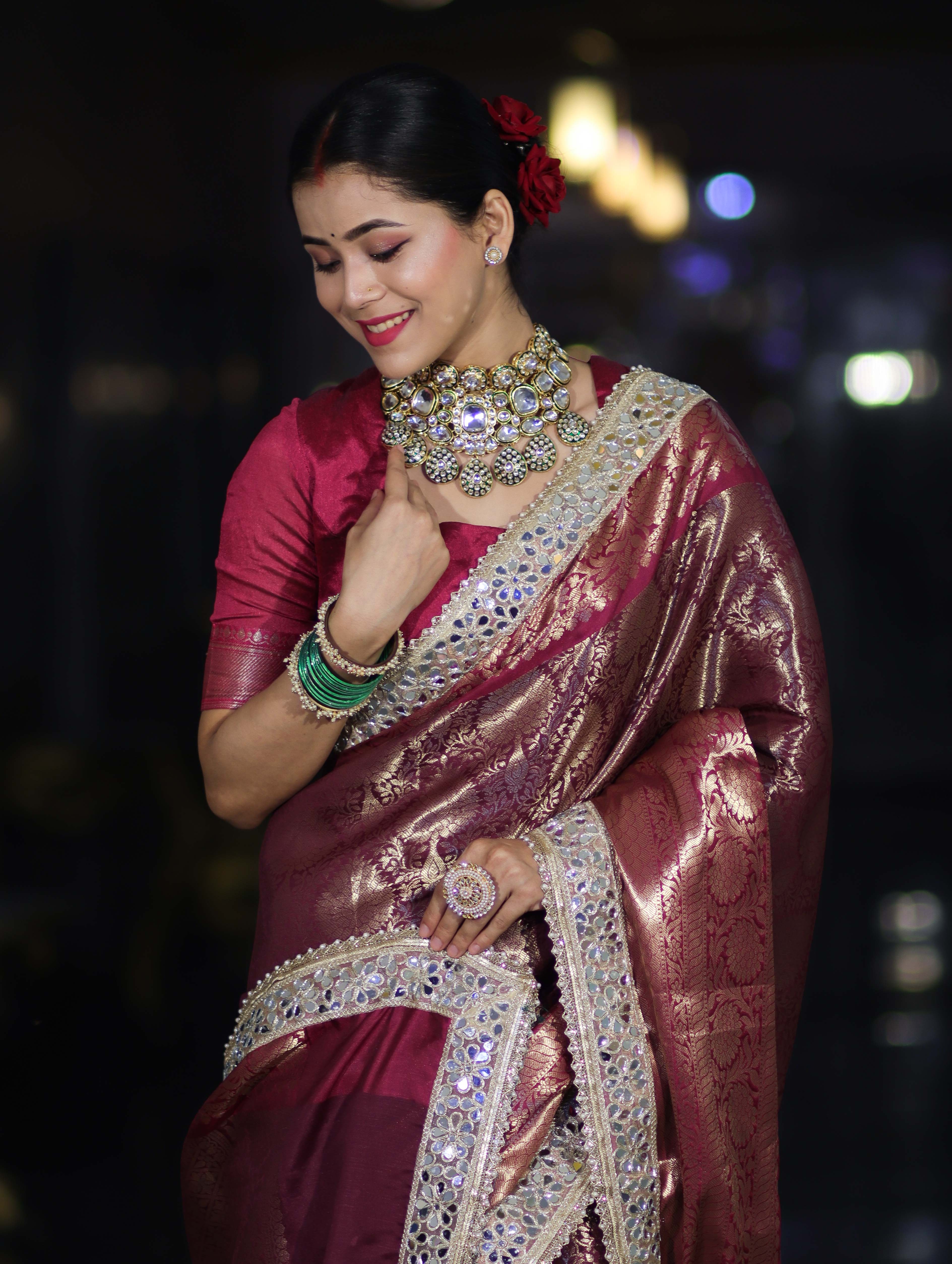 Banarasee Handwoven Tissue Saree With Zari Jaal Design Contrast Border & Lace-Magenta(Dual Tone)