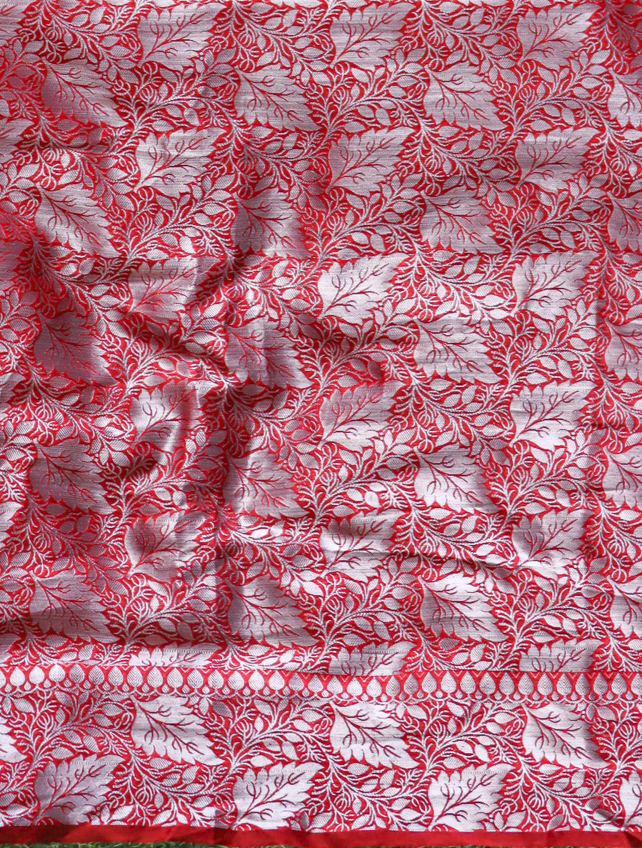 Banarasee Handwoven Plain Semi Silk Saree With Silver Zari Border-Red