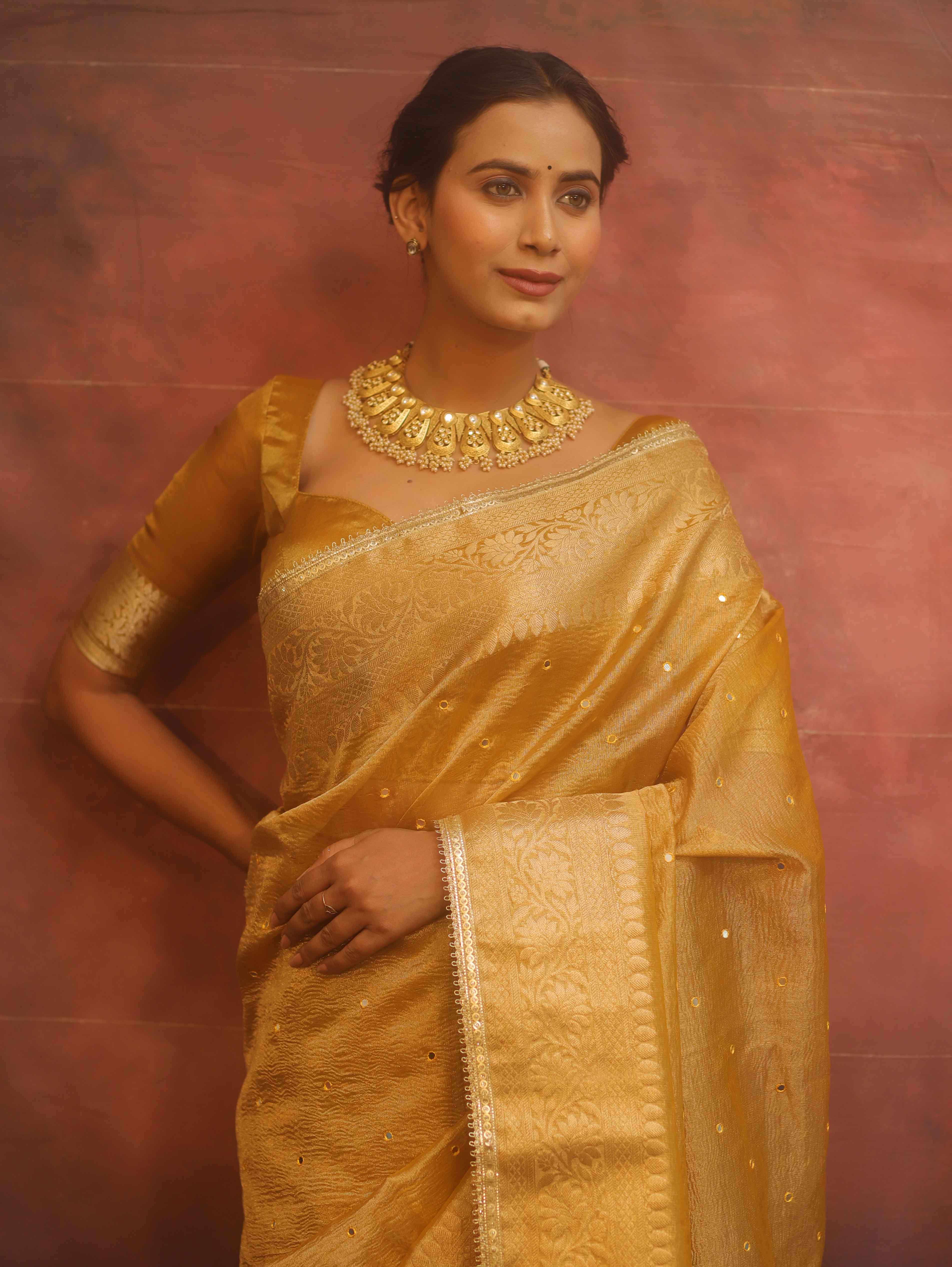 Banarasee Handwoven Mirror Work Crushed Tissue Saree With Border & Lace-Gold