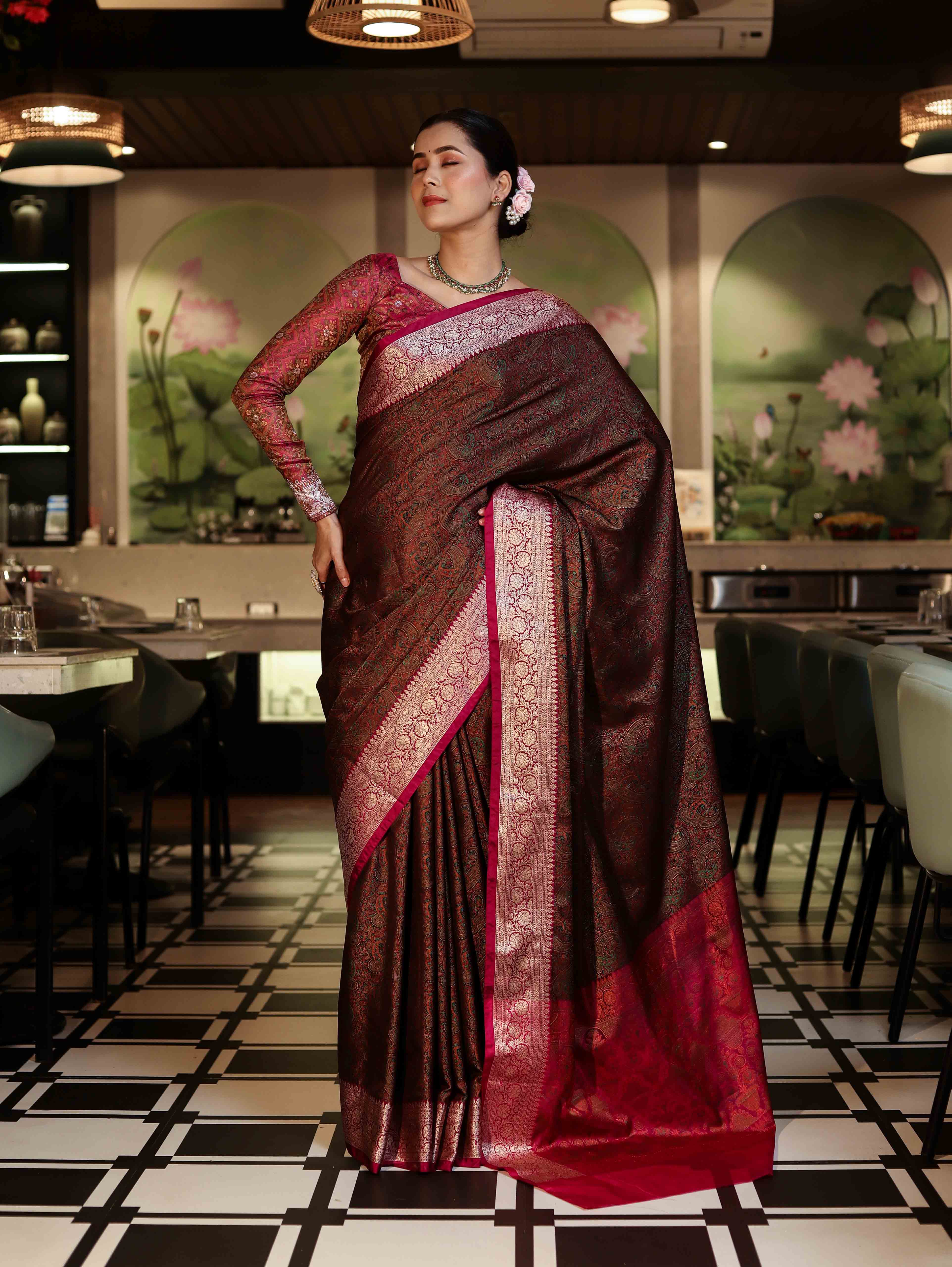 Banarasee Jamewar Tanchoi Soft Silk Saree with Contrast Border-Brown & Magenta