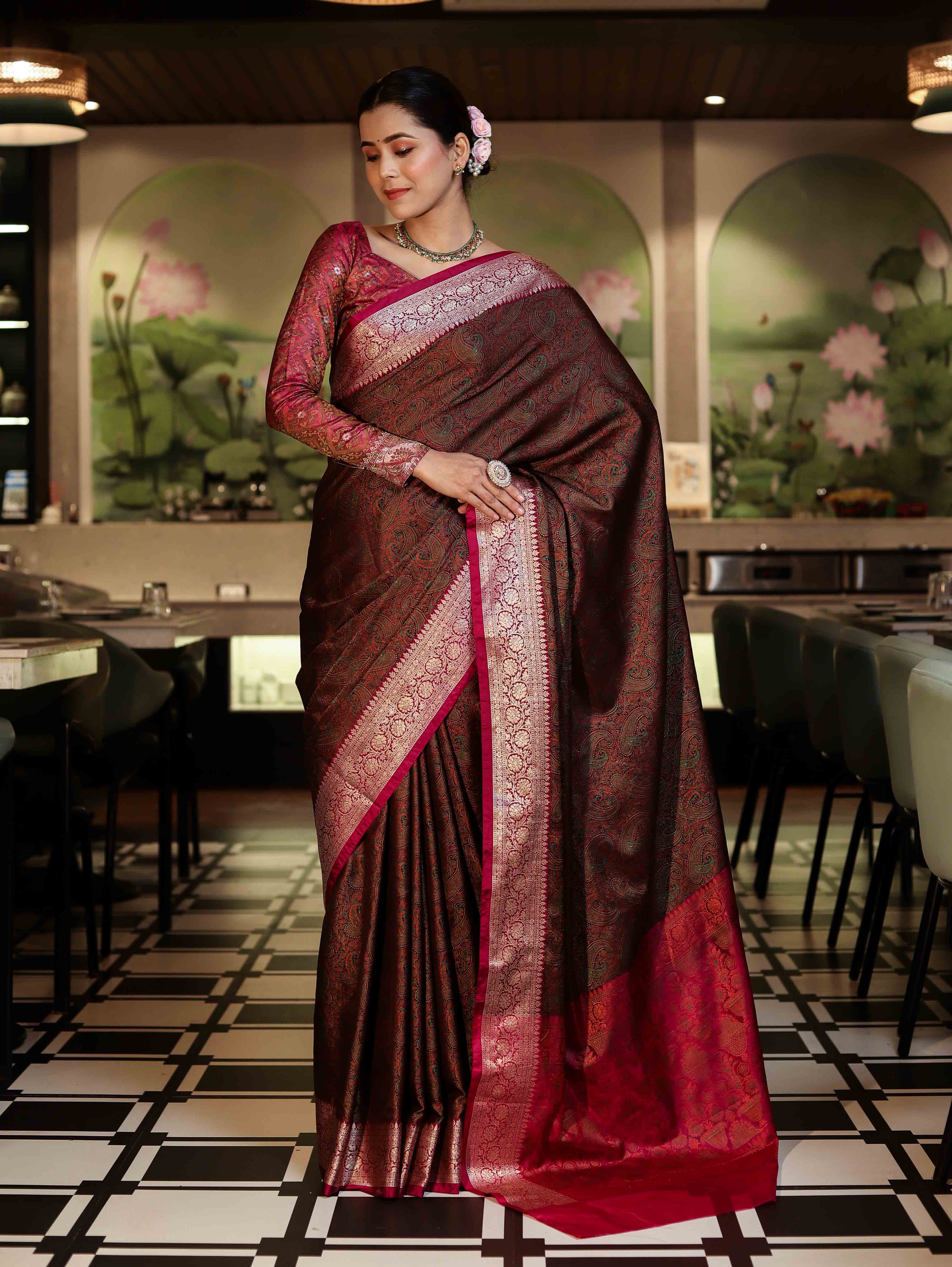 Banarasee Jamewar Tanchoi Soft Silk Saree with Contrast Border-Brown & Magenta