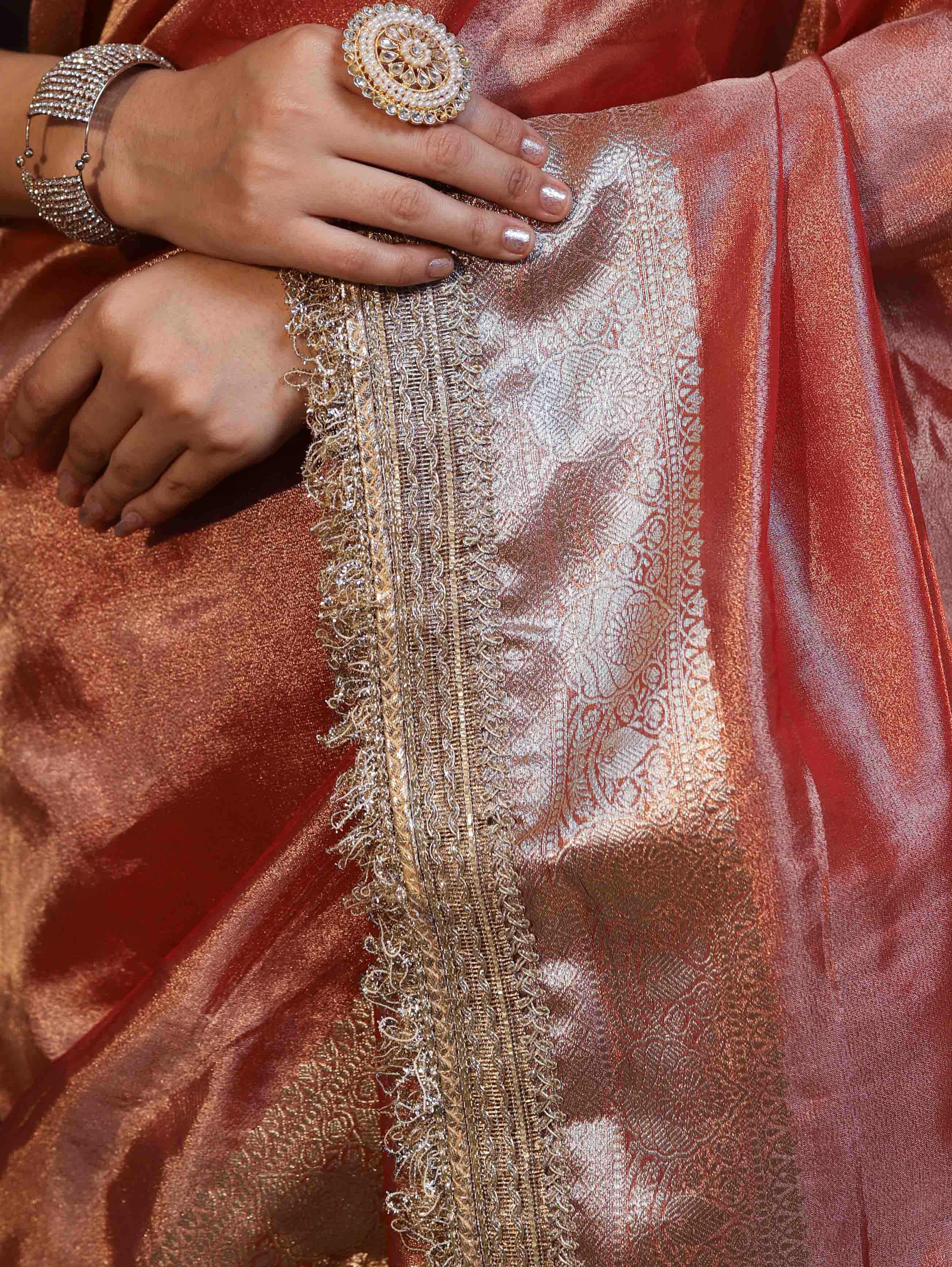 Banarasee Handwoven Plain Tissue Saree With Gold Zari Border & Lace-Peach