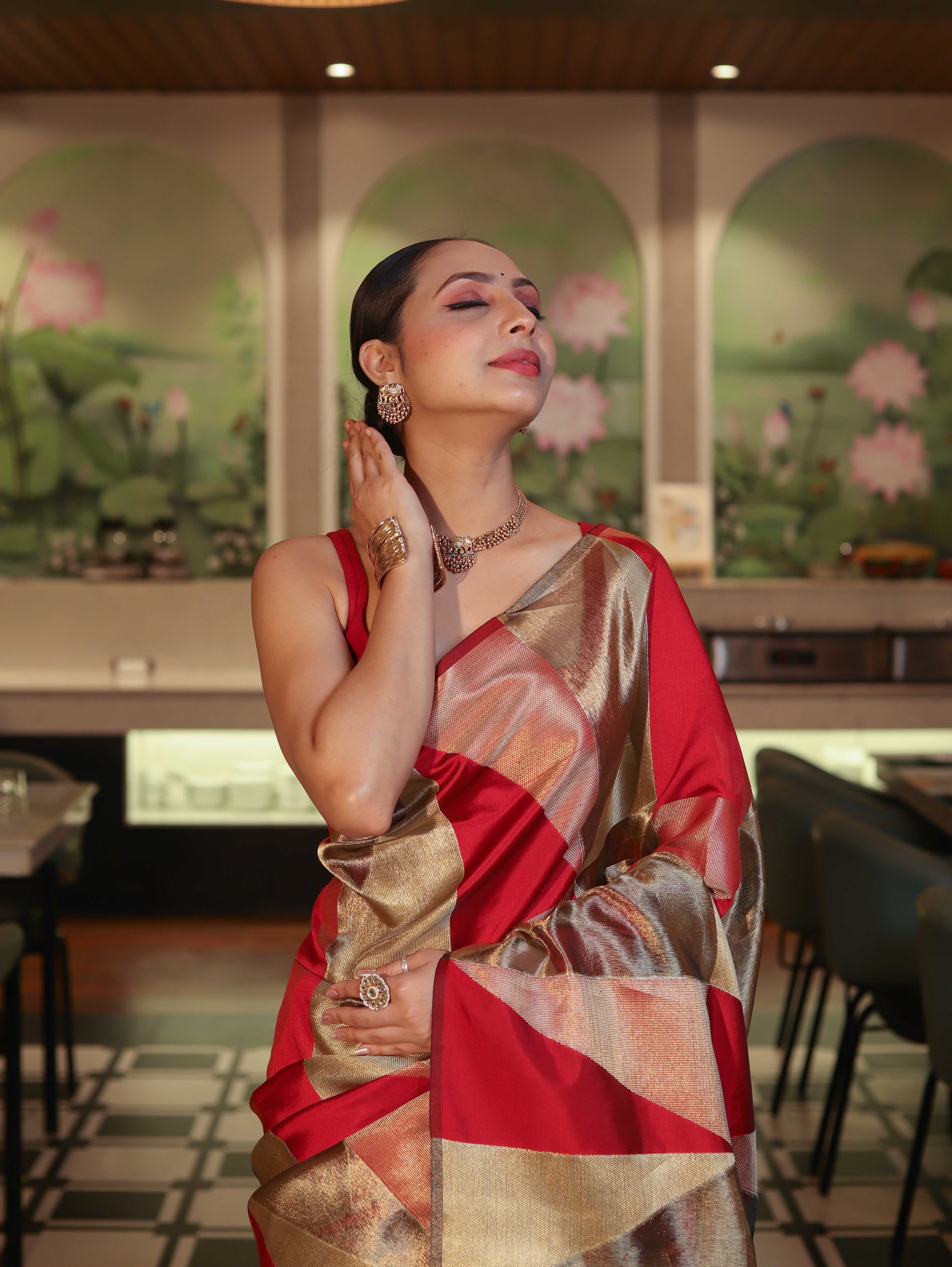 Banarasee Handwoven Tissue Saree With Geometric Pattern-Maroon & Gold