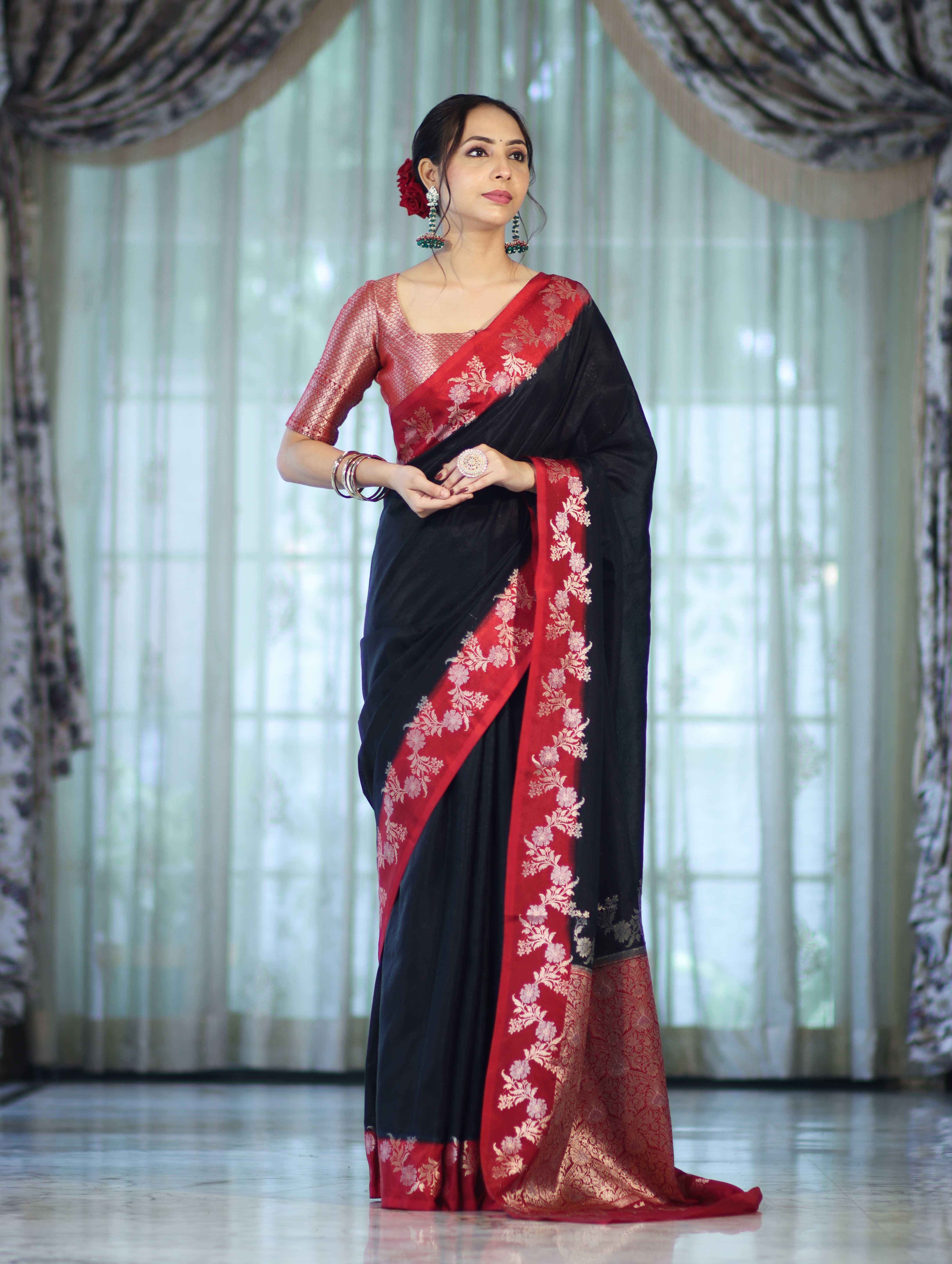 Banarasee Handloom Plain Semi Silk Saree With Contrast Floral Border-Black