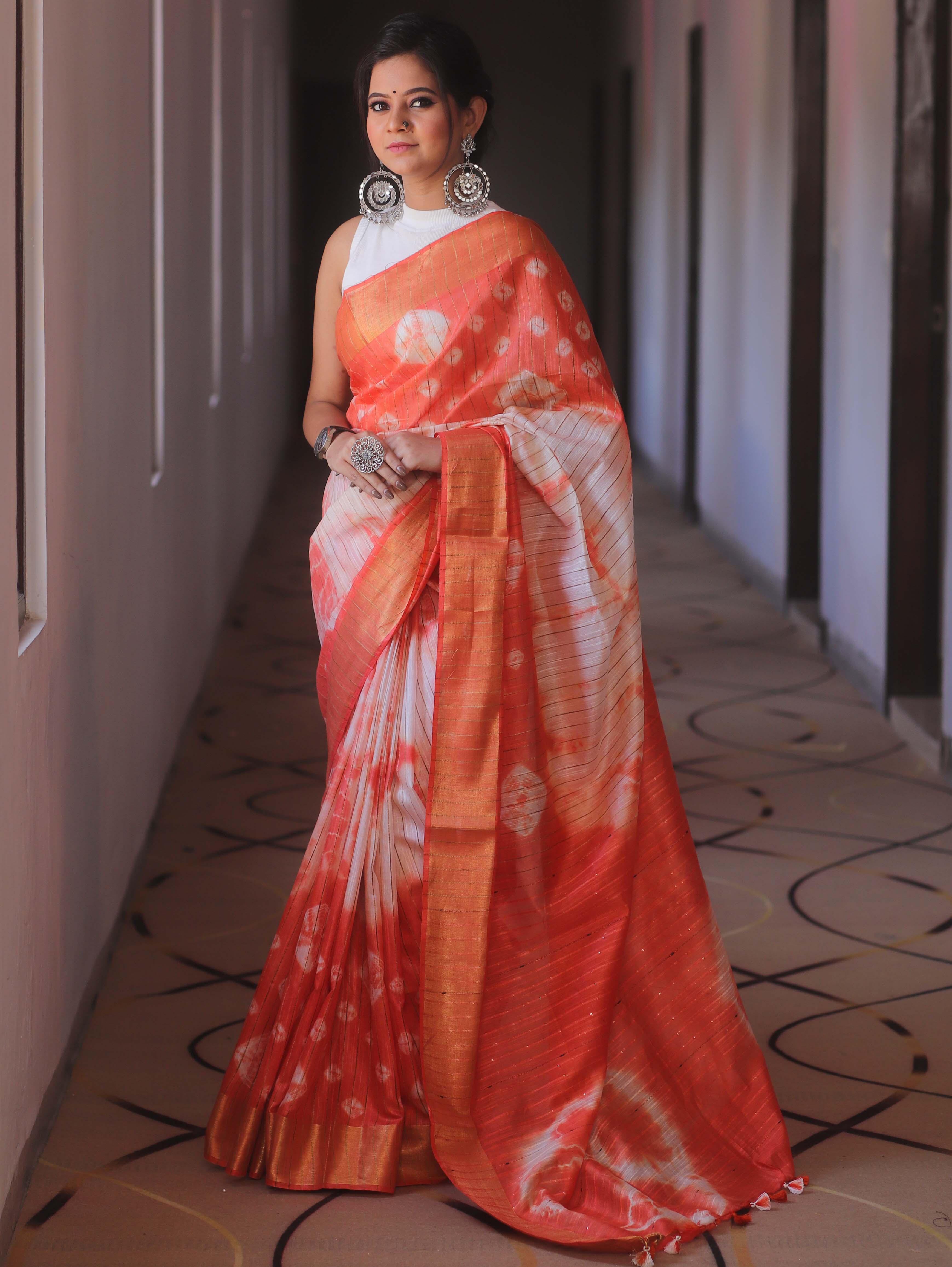 Bhagalpur Cotton Silk Ghichha Work Hand-Dyed Shibori Pattern Saree-White & Orange