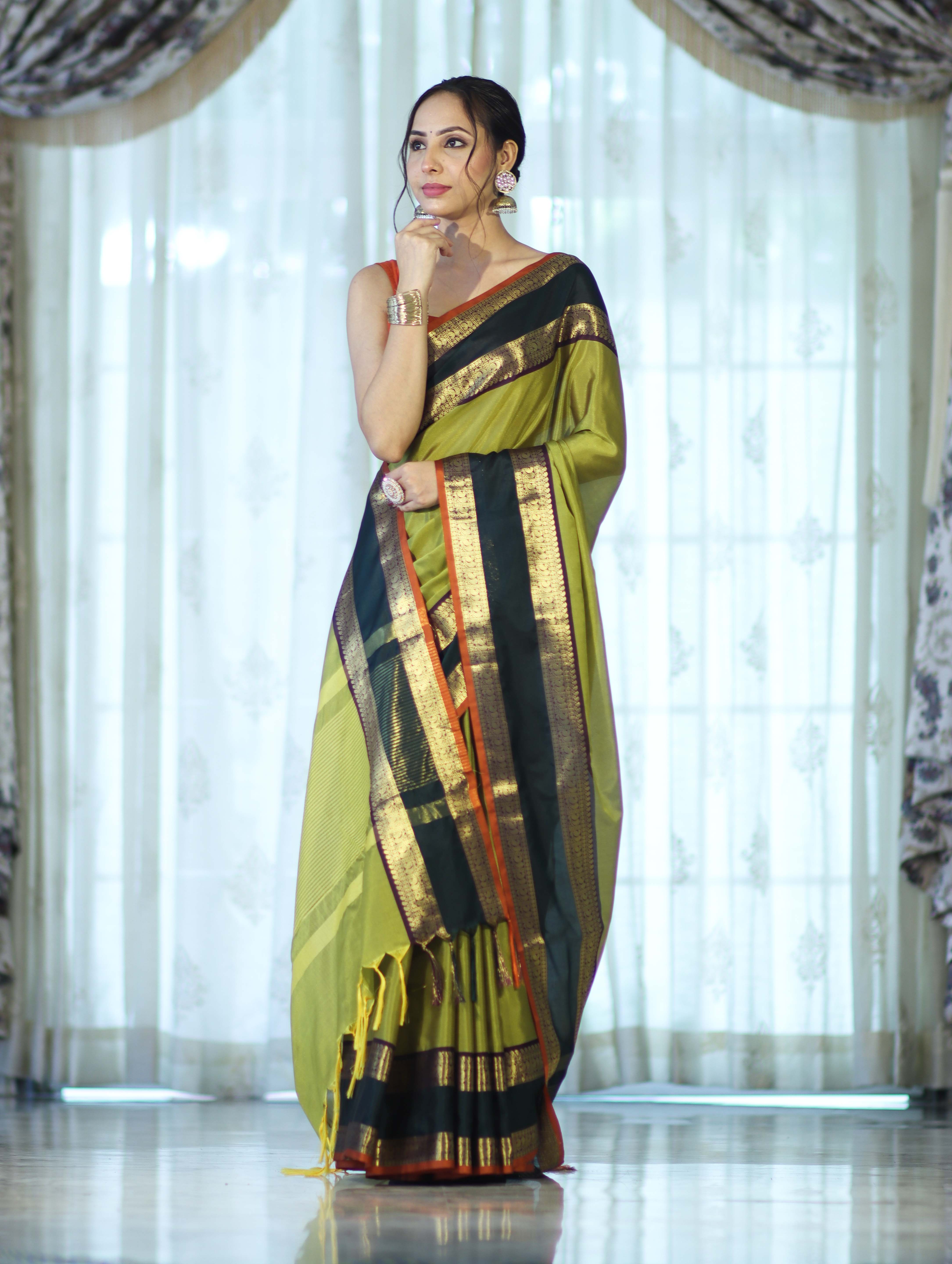Banarasee Handloom Plain Semi Silk Saree With Contrast Temple Border-Lime Green
