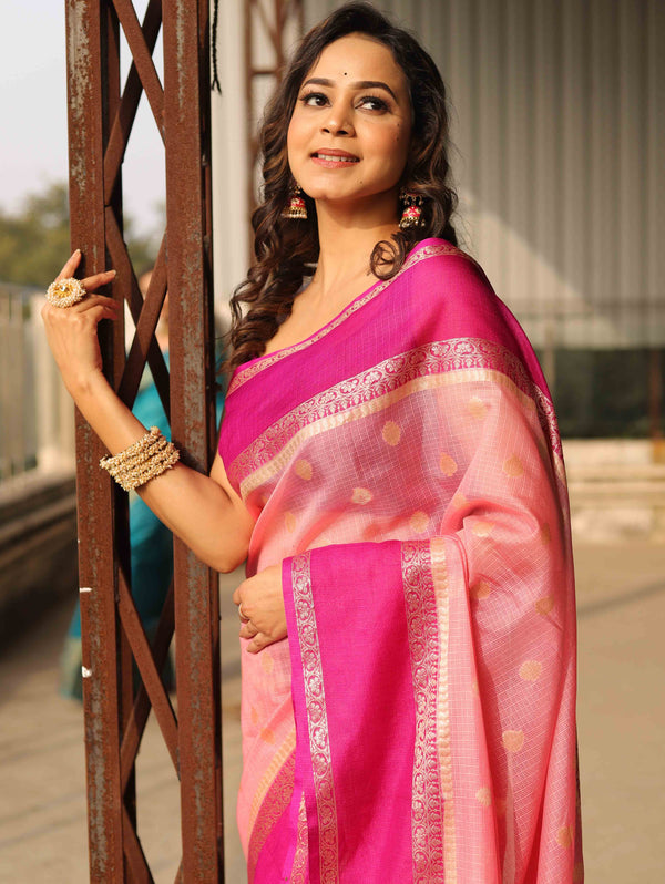 Banarasee Cotton Silk Mix Kota Checks Saree With Zari Design-Peach & Pink