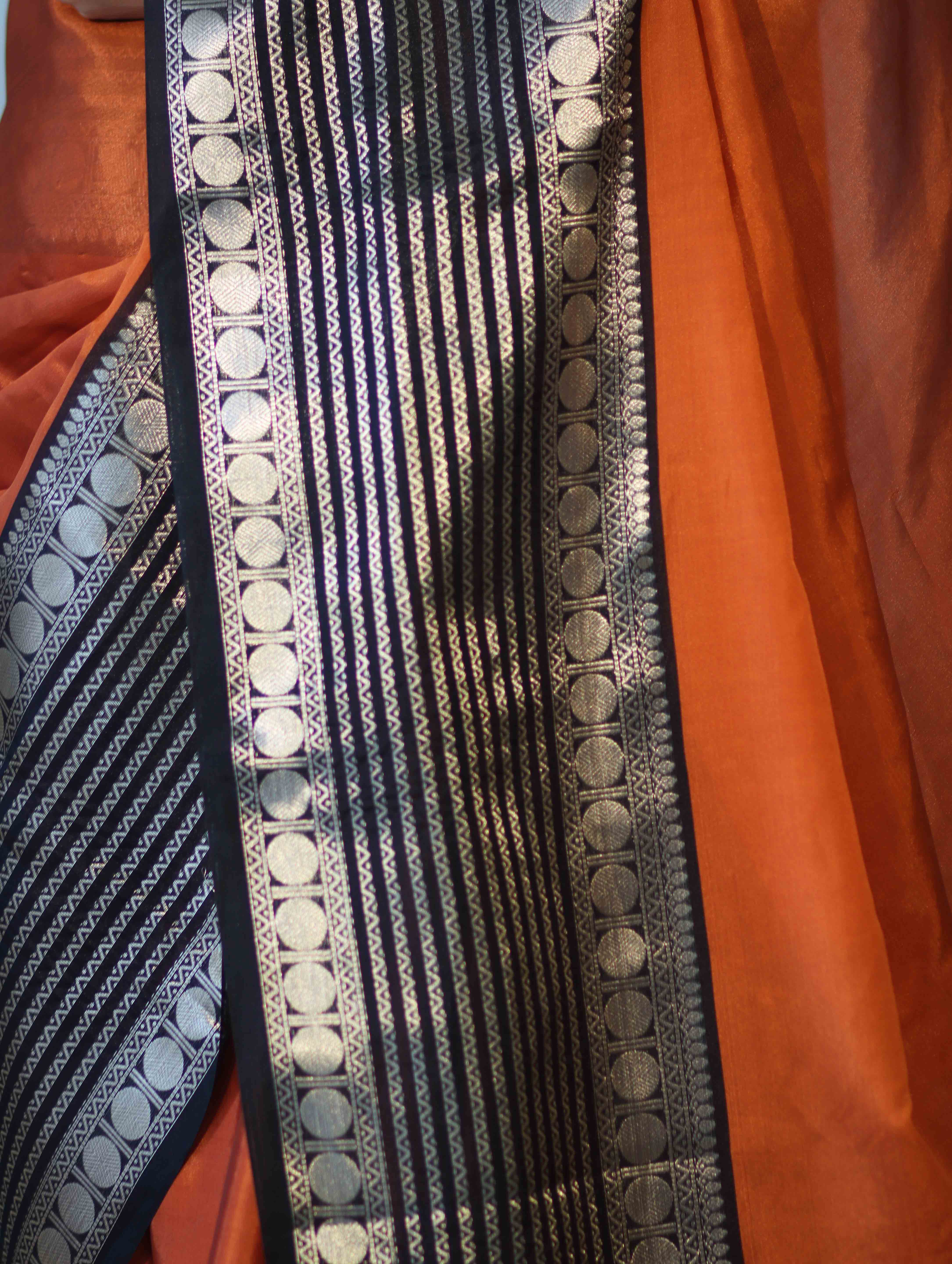 Banarasee Handloom Plain Semi Silk Saree With Contrast Temple Border-Rust Orange
