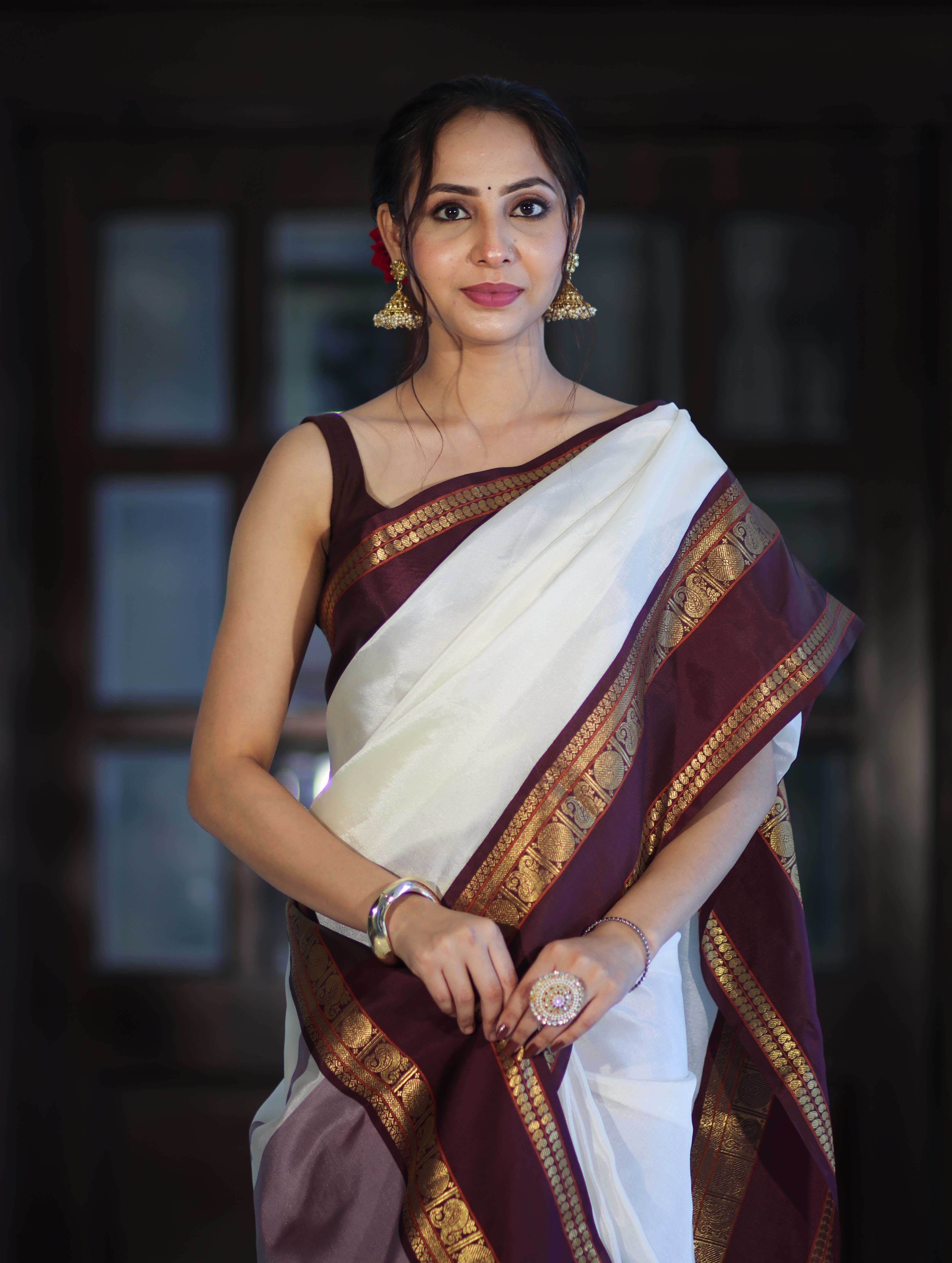 Banarasee Handloom Plain Semi Silk Saree With Contrast Temple Border-White (Dual Tone)