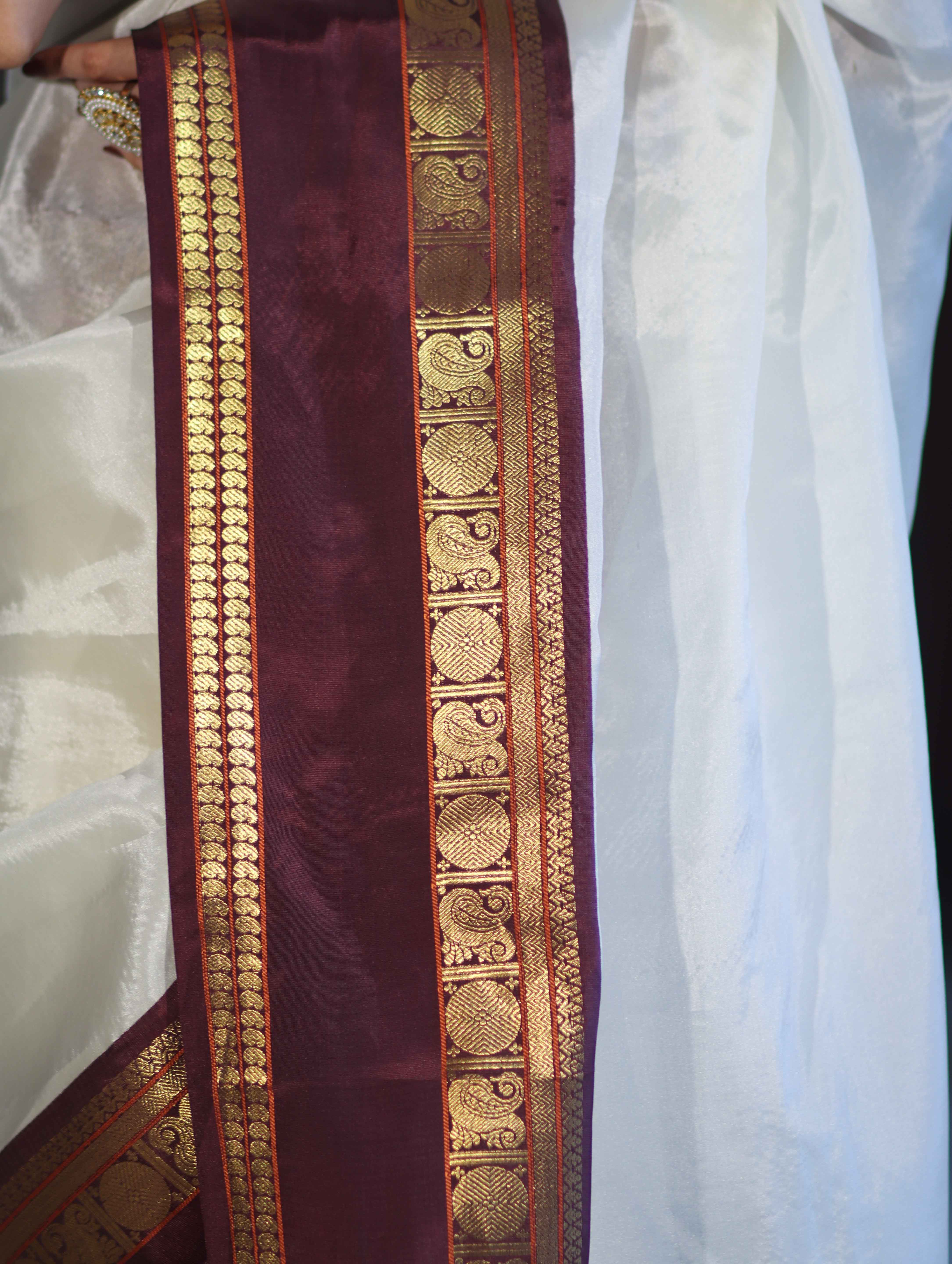 Banarasee Handloom Plain Semi Silk Saree With Contrast Temple Border-White (Dual Tone)