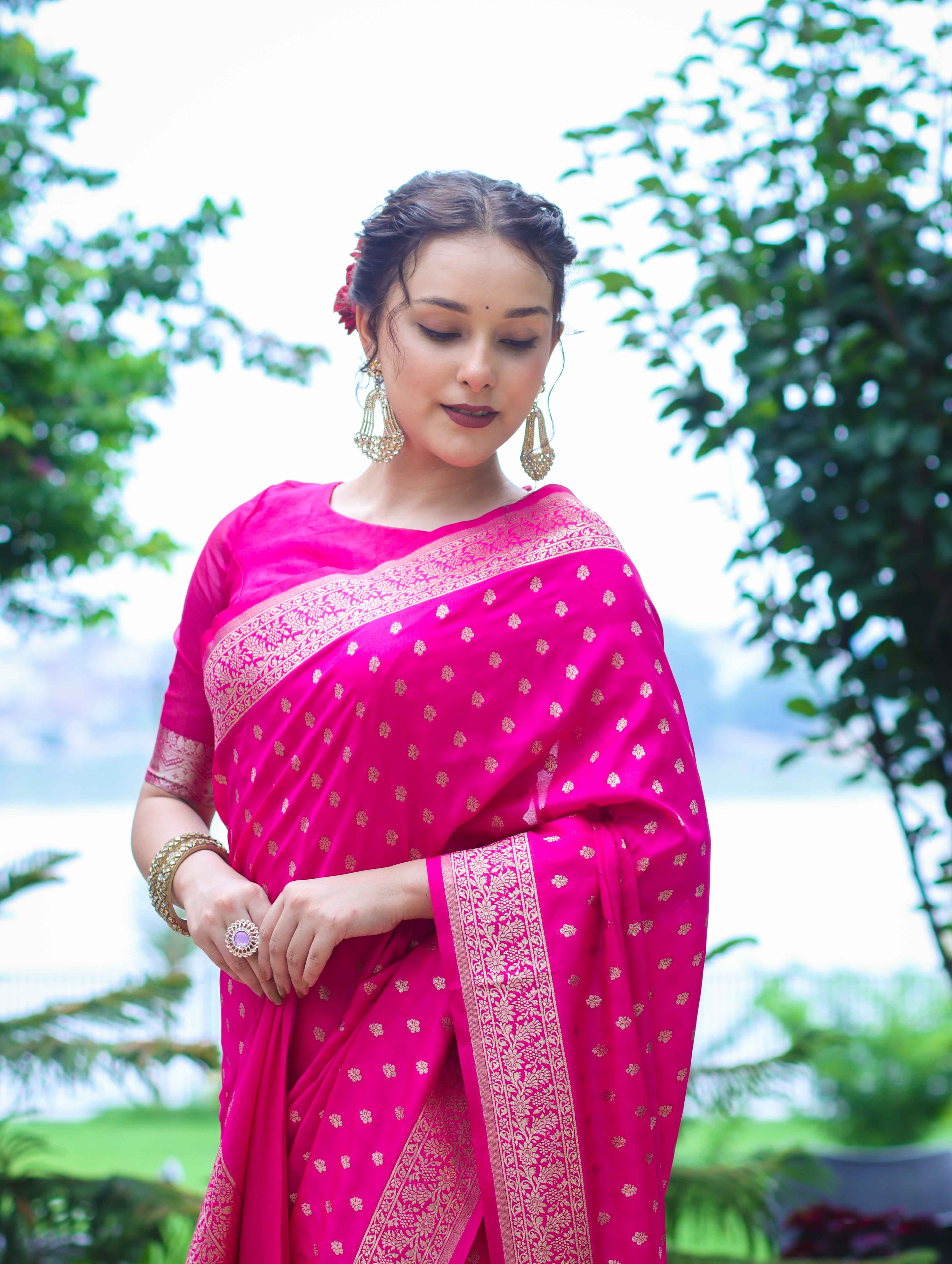 Banarasee Handloom Soft Silk Saree With Zari Buti Design & Border-Pink