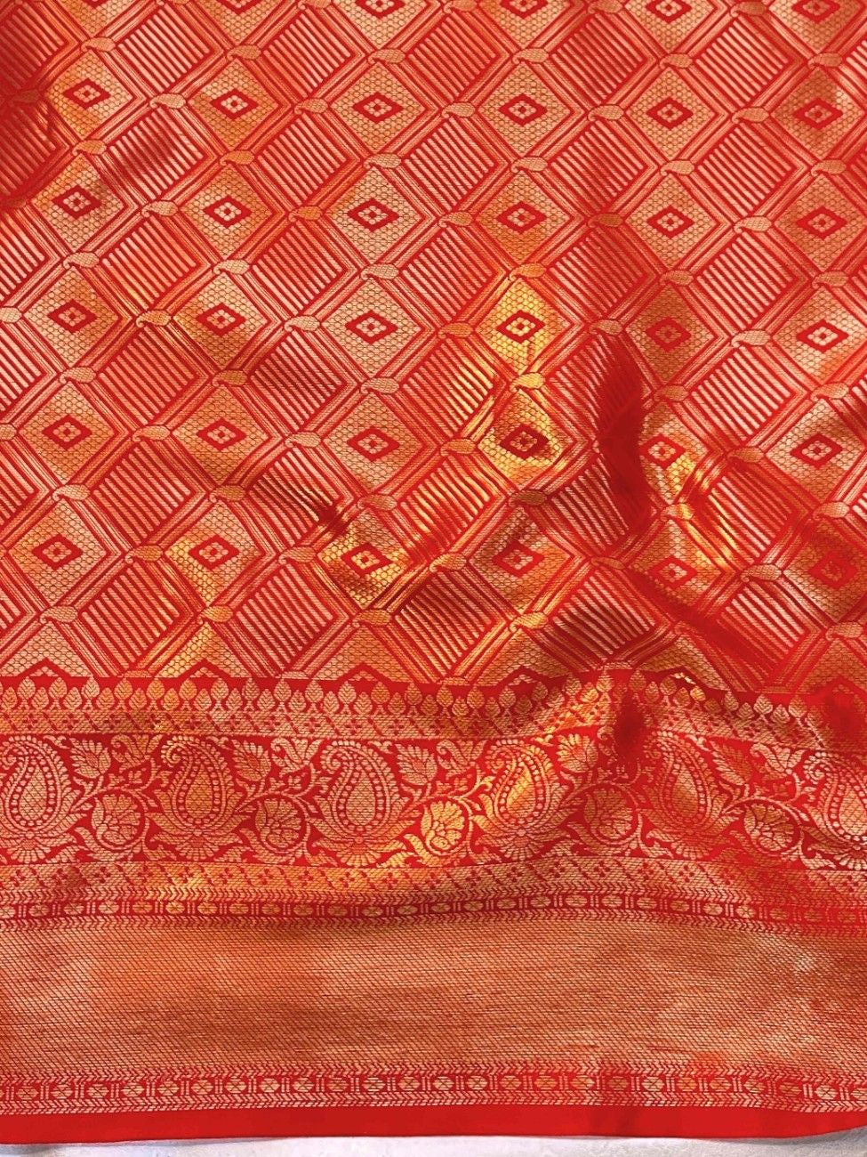 Banarasee Handwoven Soft Tissue Saree With Zari Jaal Design & Lace-Red & Gold