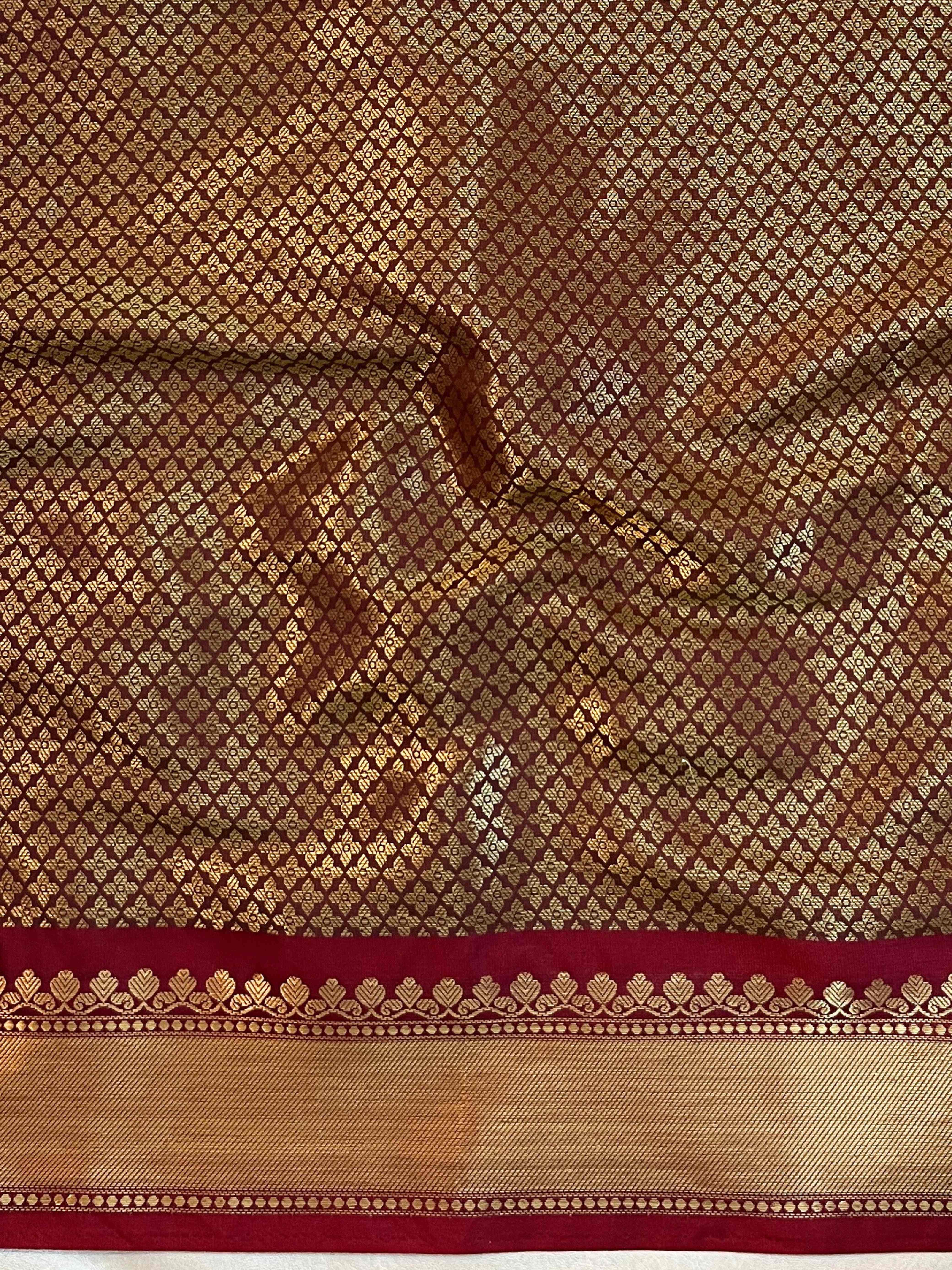 Banarasee Handwoven Soft Tissue Saree With Zari Design-Maroon & Gold