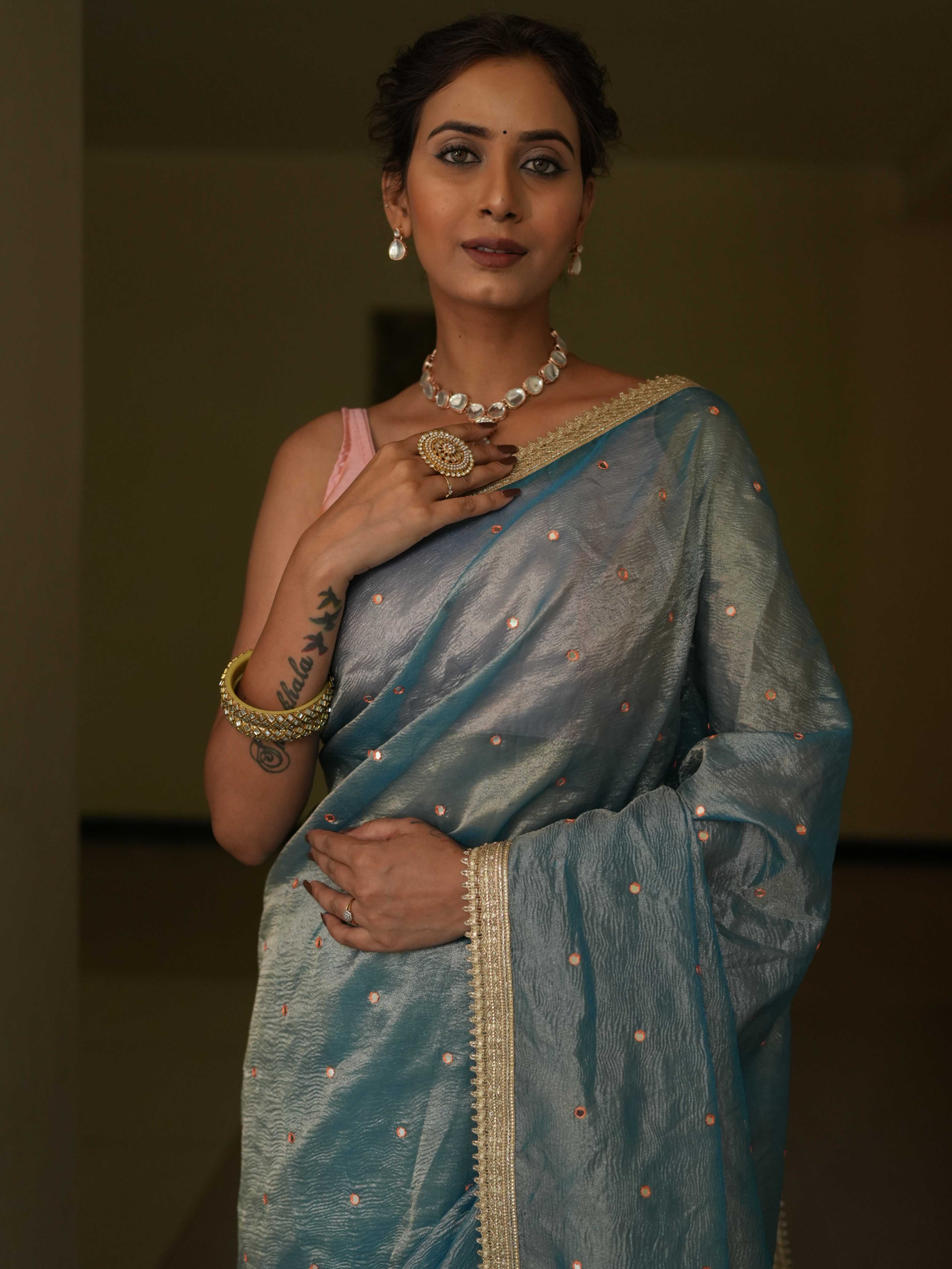 Banarasee Handwoven Mirror Work Crushed Tissue Saree With Lace With Contrast Blouse-Blue