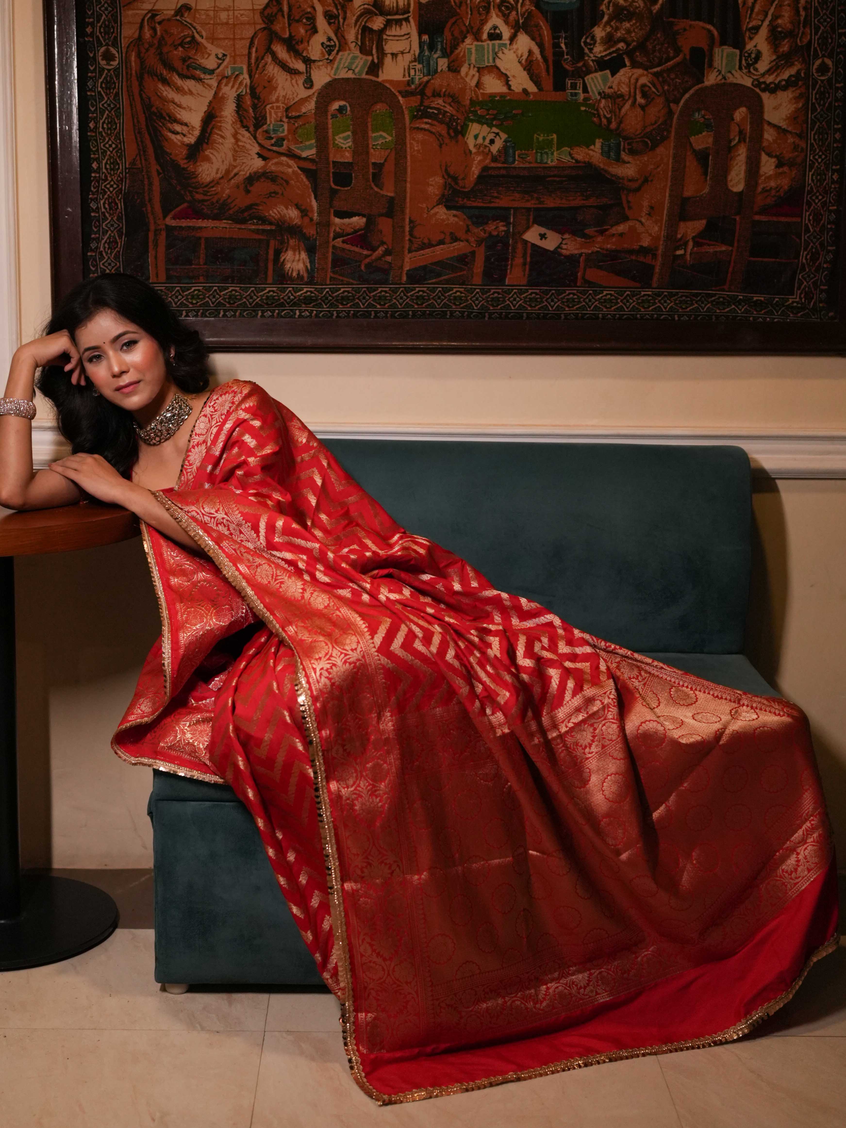 Banarasee Handwoven Semi Silk Saree With Zari Design & Lace-Red