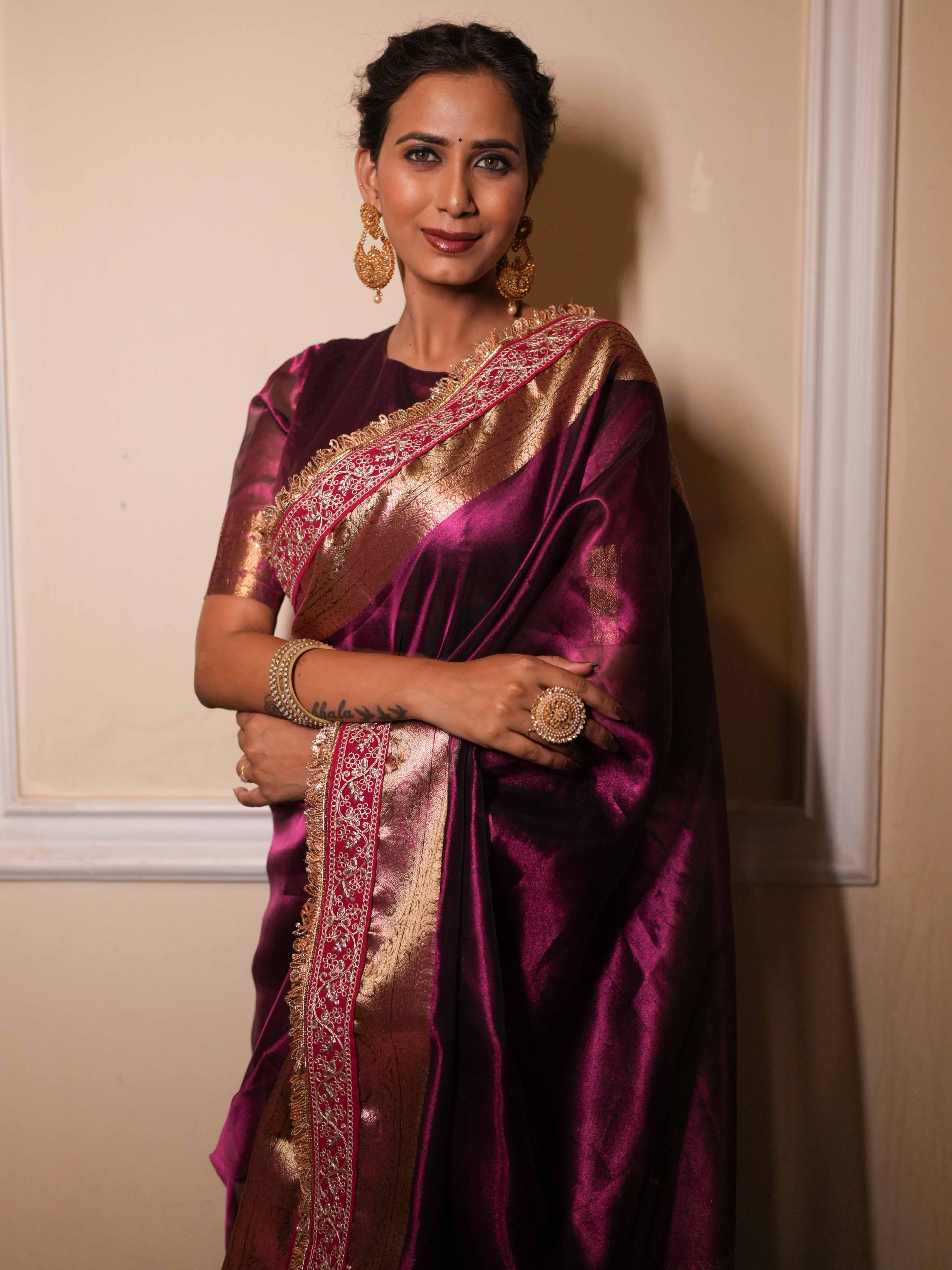 Banarasee Handwoven Plain Tissue Saree Zari Border With Lace-Magenta