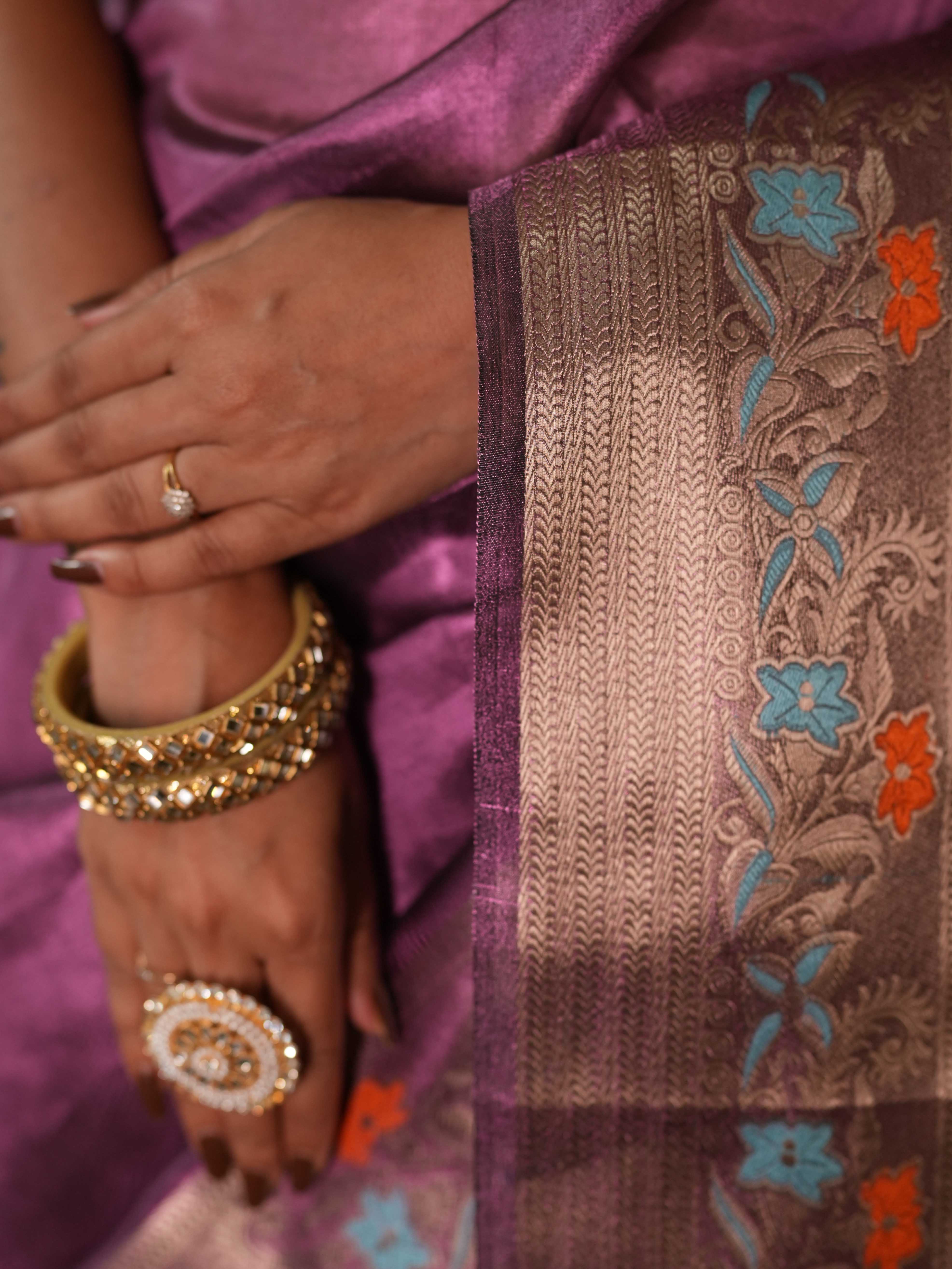 Banarasee Handwoven Plain Tissue Saree With Zari Border-Plum