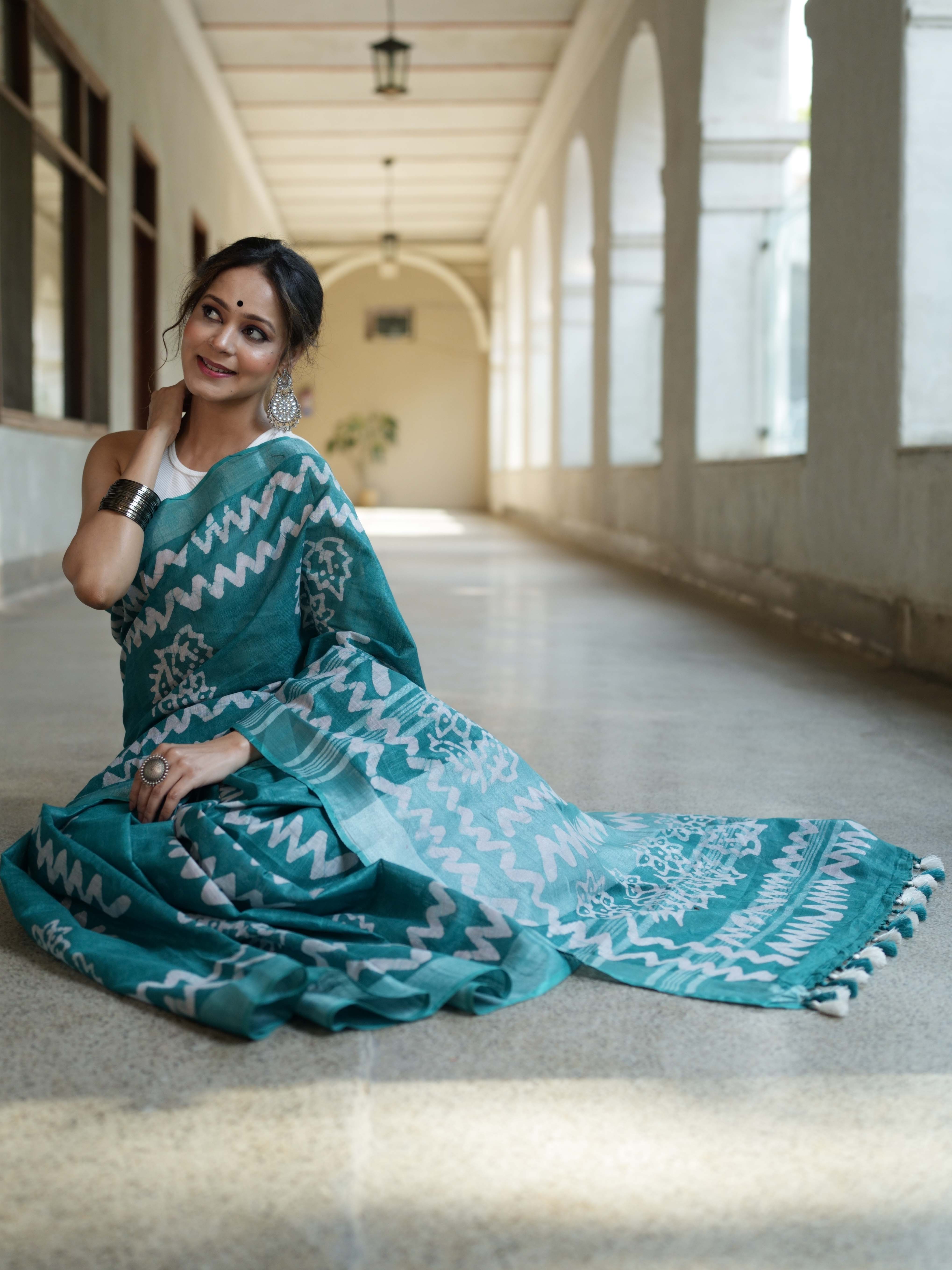 Bhagalpur Handloom Pure Linen Cotton Batik Pattern Saree-Teal Green