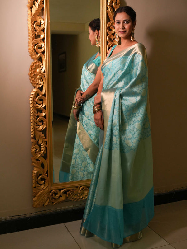 Banarasee Handwoven Semi Silk Saree With Zari Jaal Design-Green