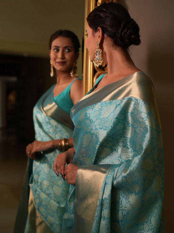 Banarasee Handwoven Semi Silk Saree With Zari Jaal Design-Green