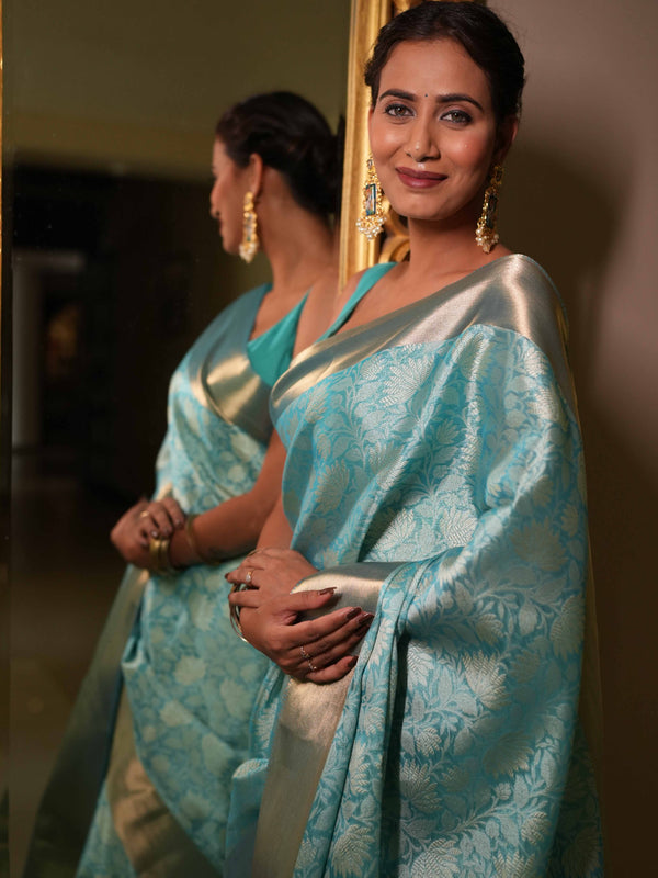 Banarasee Handwoven Semi Silk Saree With Zari Jaal Design-Green