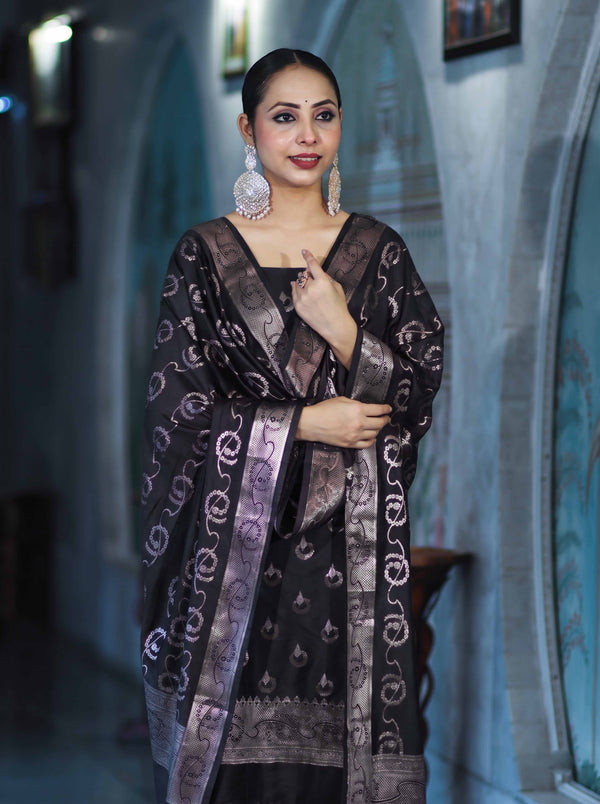 Banarasee Zari Embroidered Chanderi Silk Salwar Kameez With Dupatta Set-Black