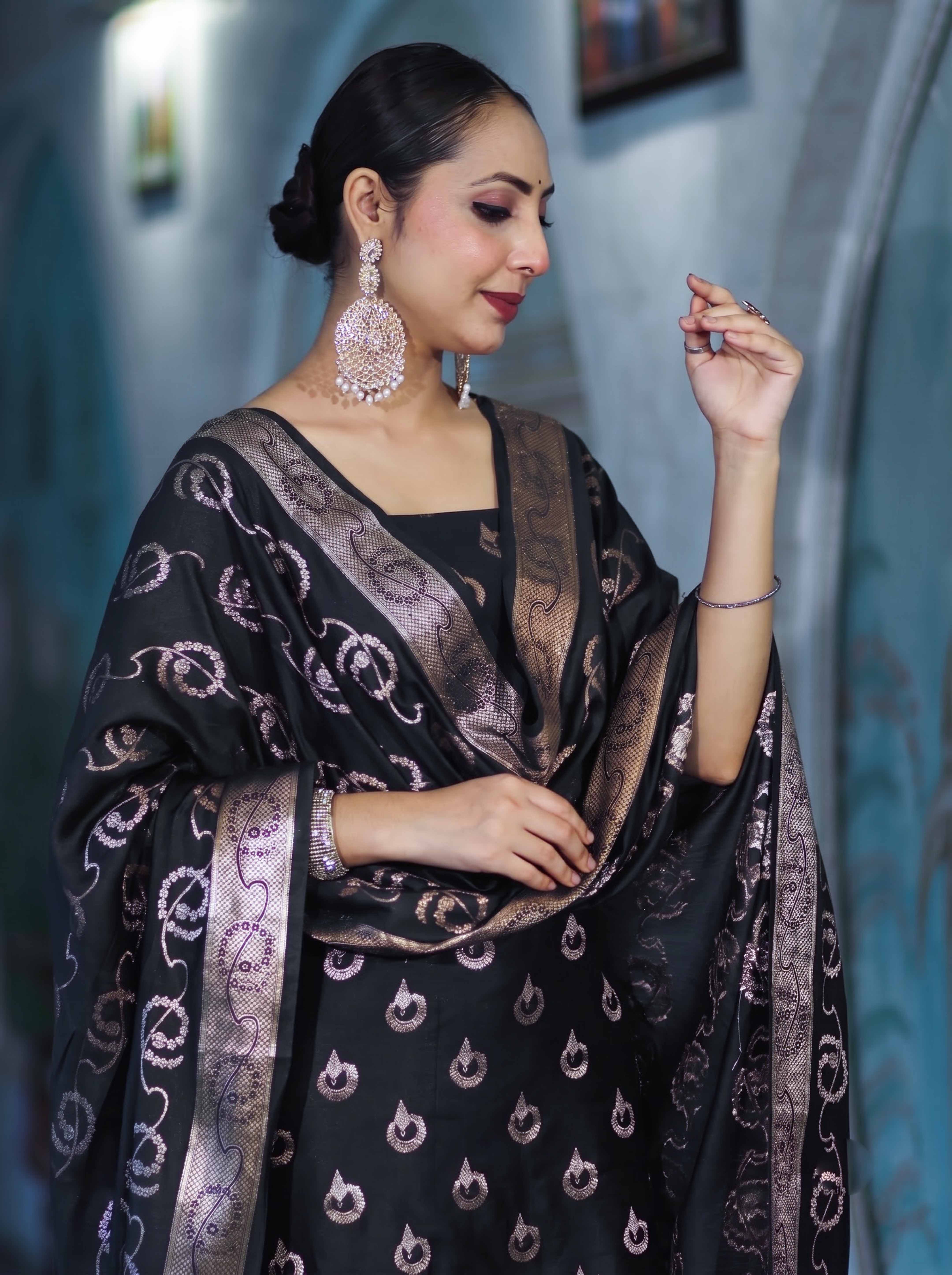 Banarasee Zari Embroidered Chanderi Silk Salwar Kameez With Dupatta Set-Black