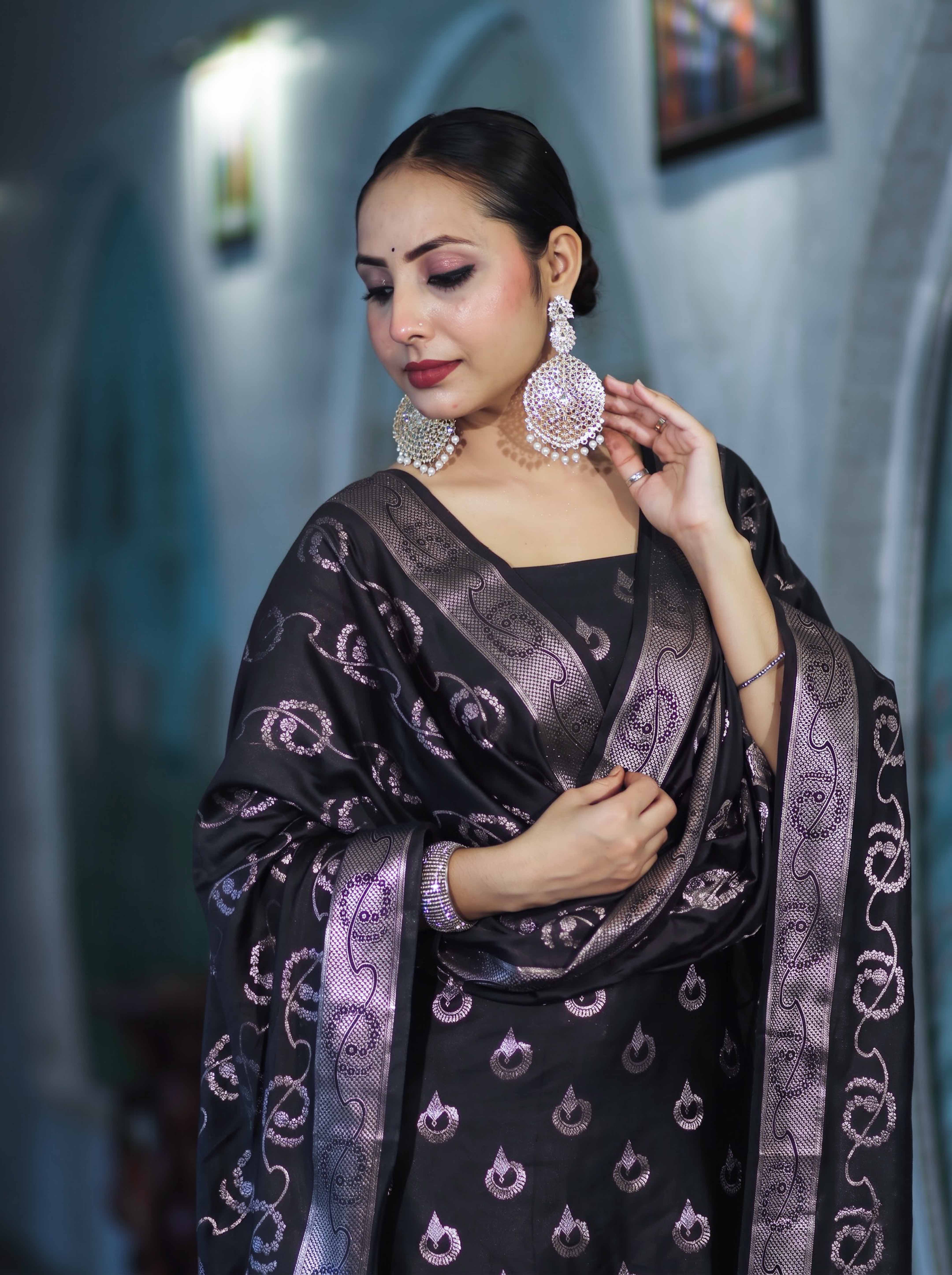 Banarasee Zari Embroidered Chanderi Silk Salwar Kameez With Dupatta Set-Black