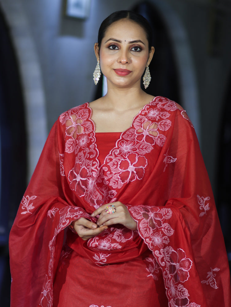 Banarasee Resham Embroidered Chanderi Salwar Kameez With Cutwork Dupatta Set-Red