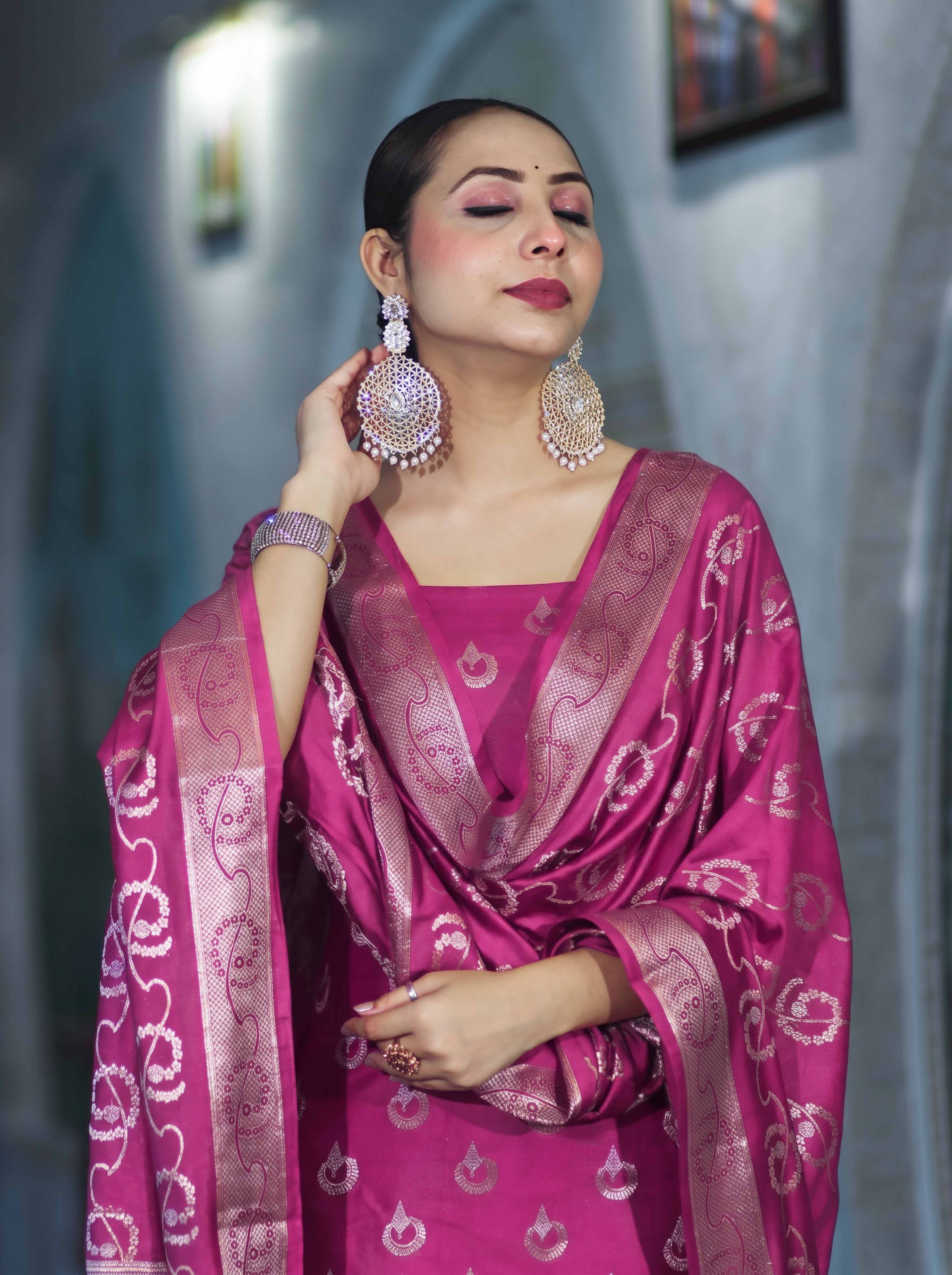Banarasee Zari Embroidered Chanderi Silk Salwar Kameez With Dupatta Set-Pink