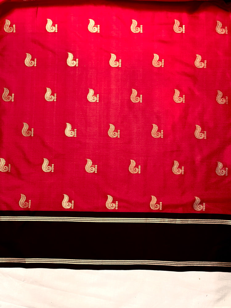 Banarasee Handloom Semi Silk Saree With Buti Design & Contrast Border-Red & Brown